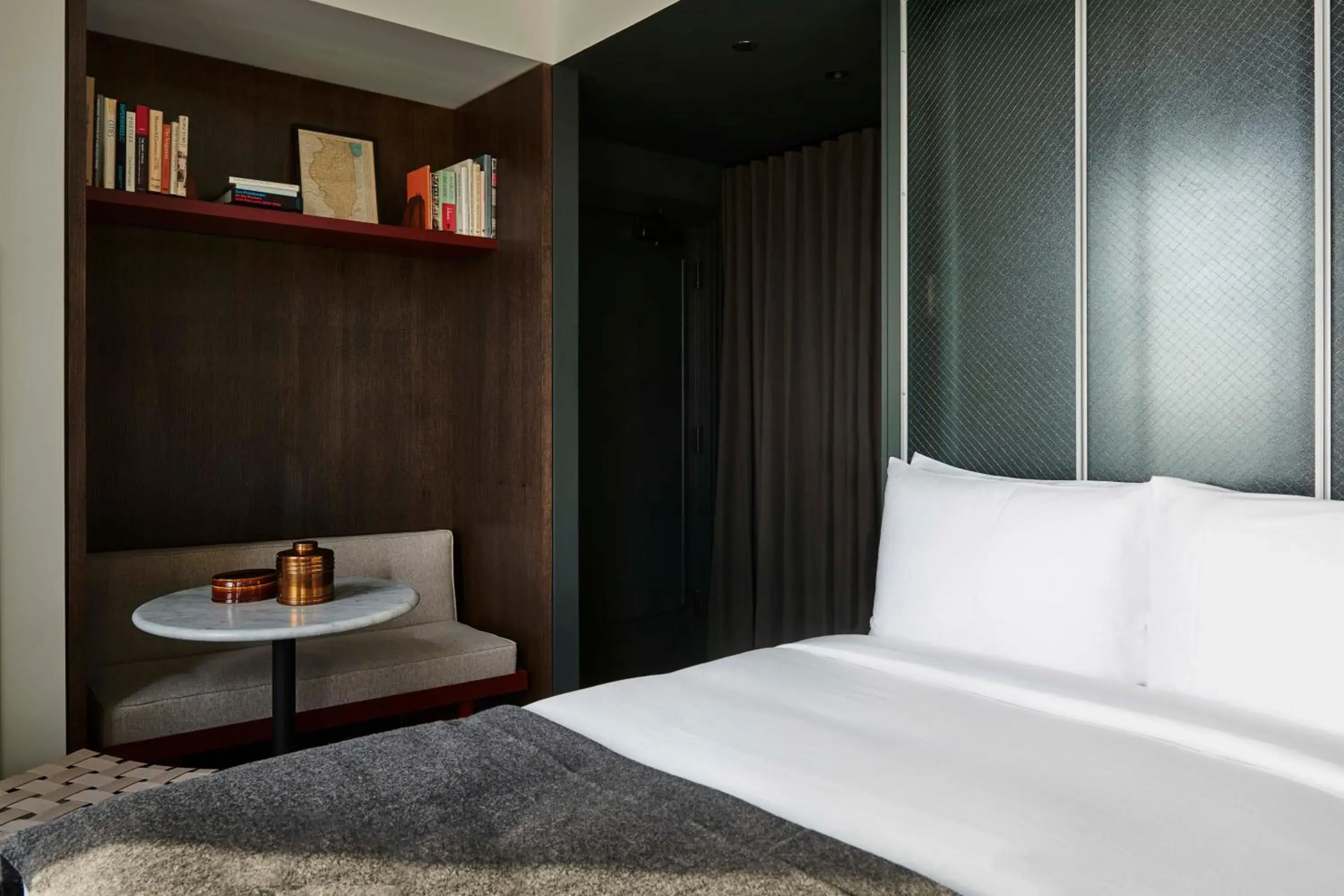 Queen Room in The Robey, Chicago, a Member of Design Hotels Queen Room in The Robey, Chicago, a Member of Design Hotels