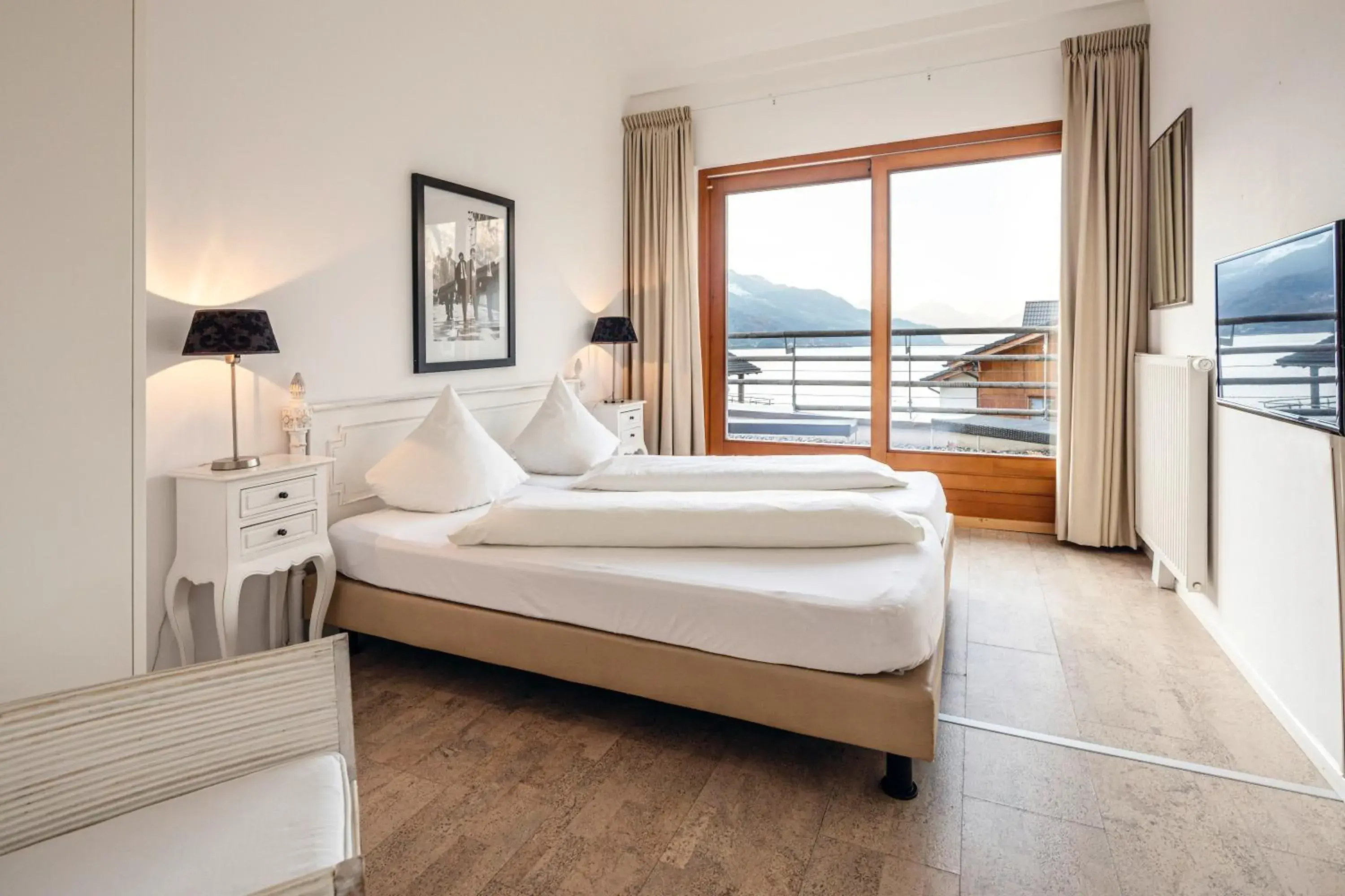 Double Room with Lake View - single occupancy in Marina Walensee Hotel Double Room with Lake View - single occupancy in Marina Walensee Hotel