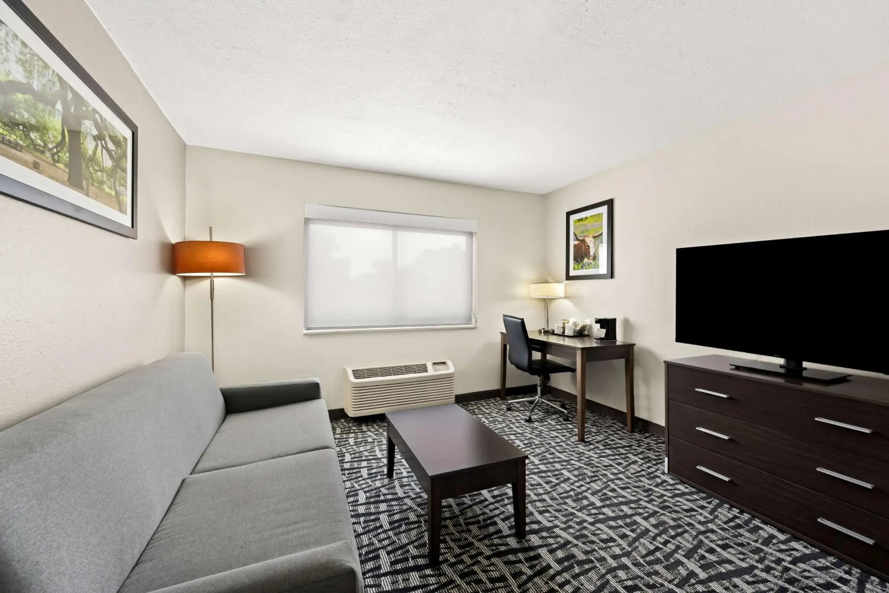 King Suite with Sofa Bed - Non-Smoking in Best Western Bryan College Station King Suite with Sofa Bed - Non-Smoking in Best Western Bryan College Station