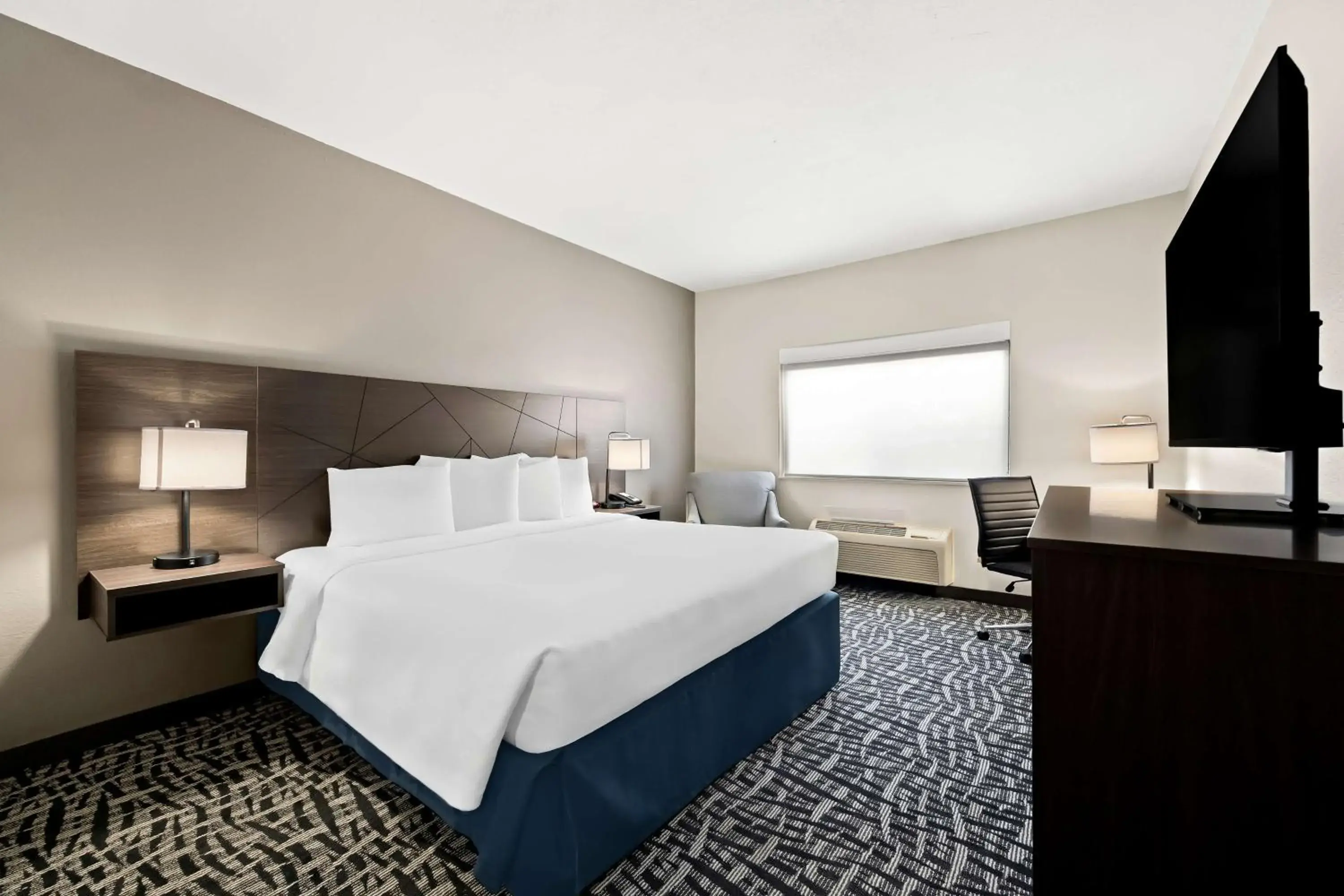 King Room with Bath Tub - Disability Access/Non-Smoking in Best Western Bryan College Station King Room with Bath Tub - Disability Access/Non-Smoking in Best Western Bryan College Station