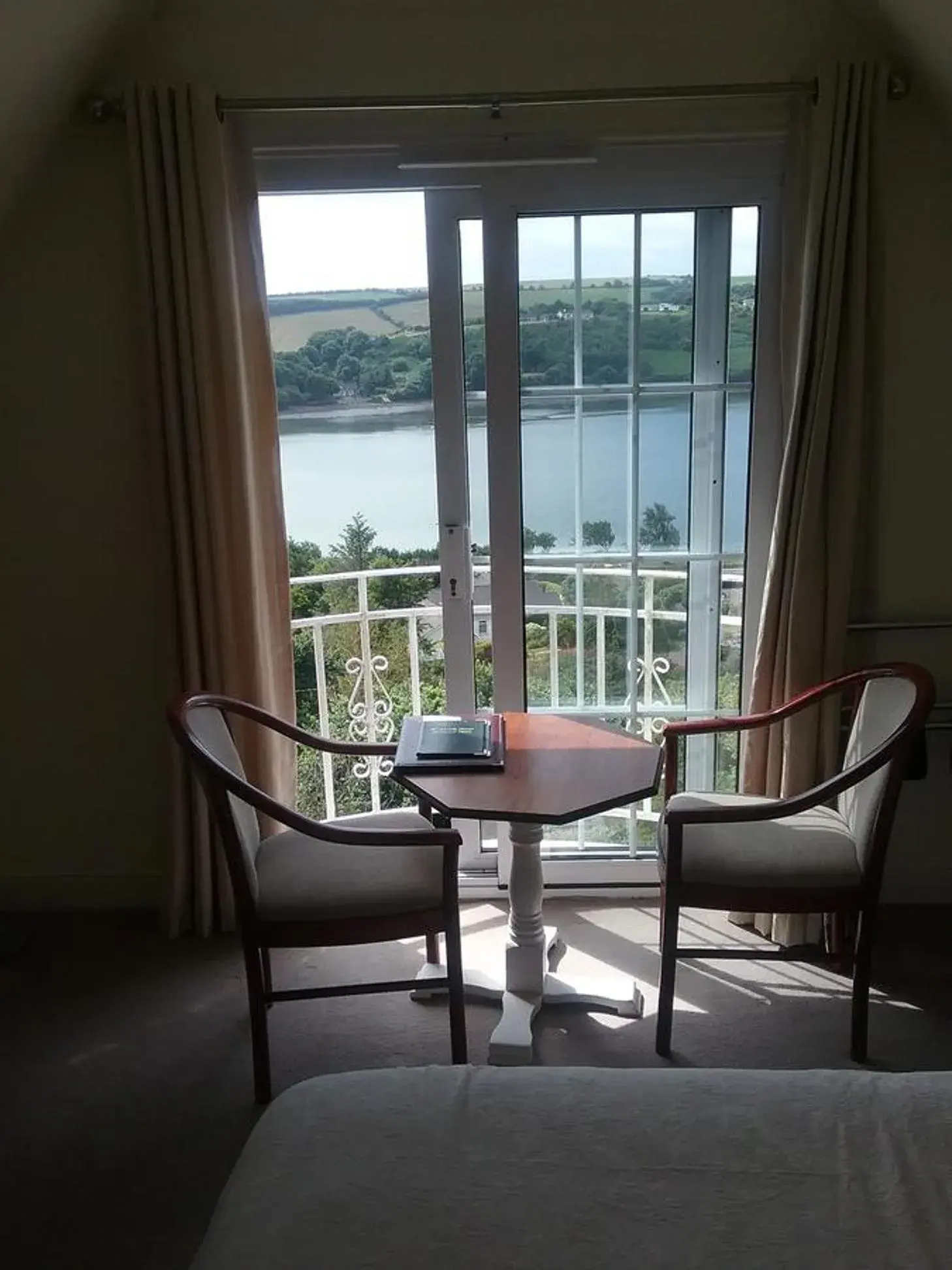 Deluxe Double Room with Balcony and Sea View - single occupancy in Rocklands House Bed and Breakfast Deluxe Double Room with Balcony and Sea View - single occupancy in Rocklands House Bed and Breakfast