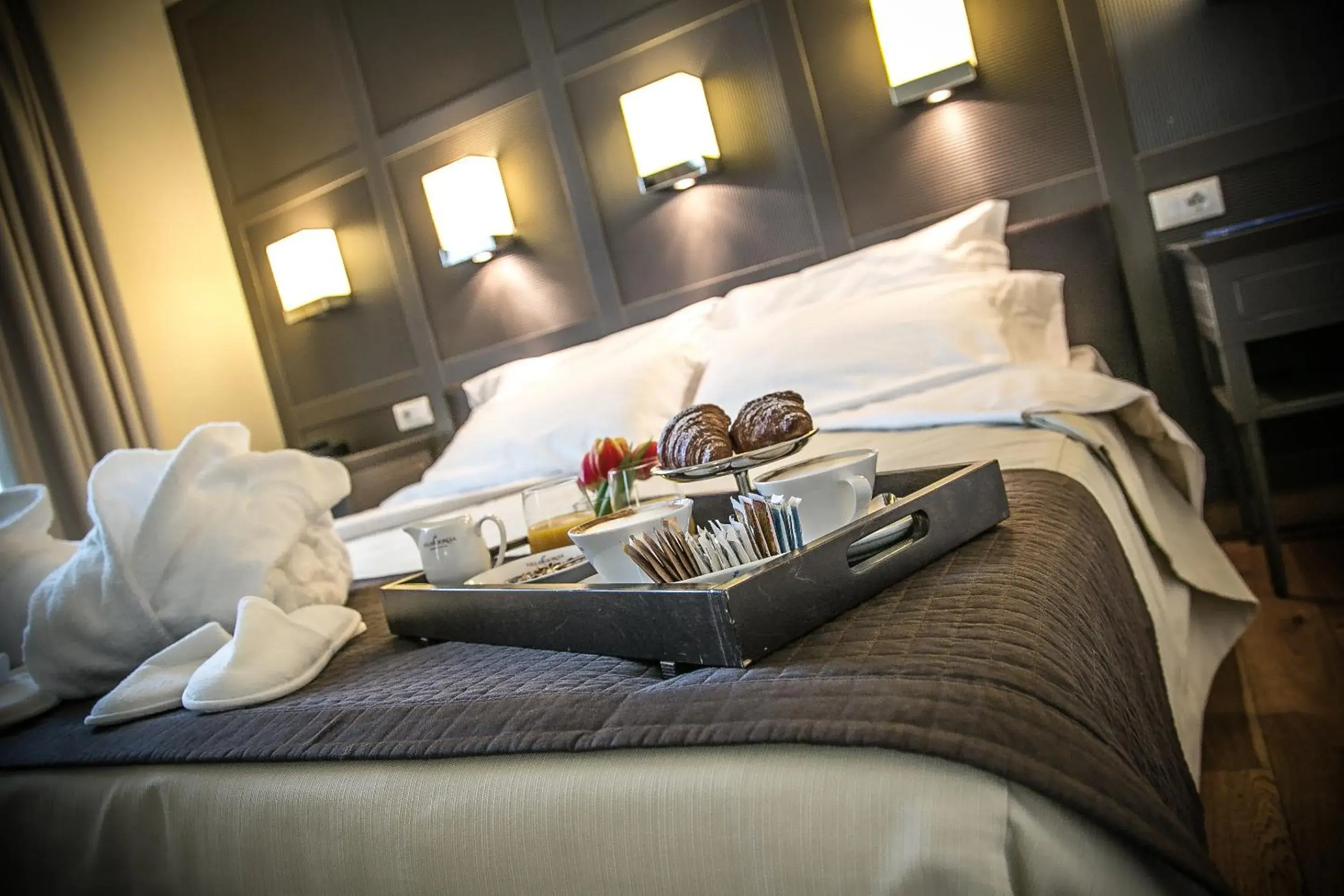 Deluxe Double Room in Villa Giorgia Albergo in Collina Deluxe Double Room in Villa Giorgia Albergo in Collina