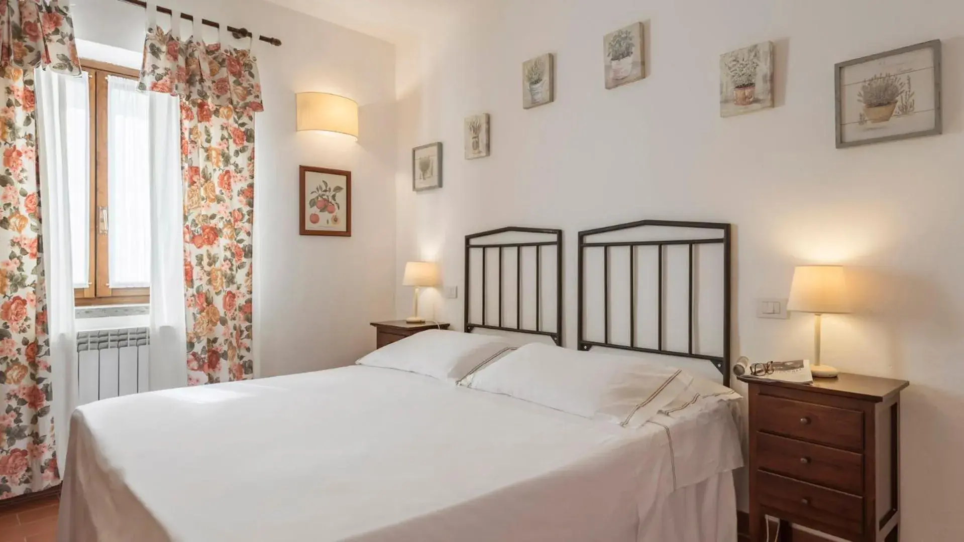 Classic Double Room - single occupancy in Antico Casale Di Scansano Resort Classic Double Room - single occupancy in Antico Casale Di Scansano Resort