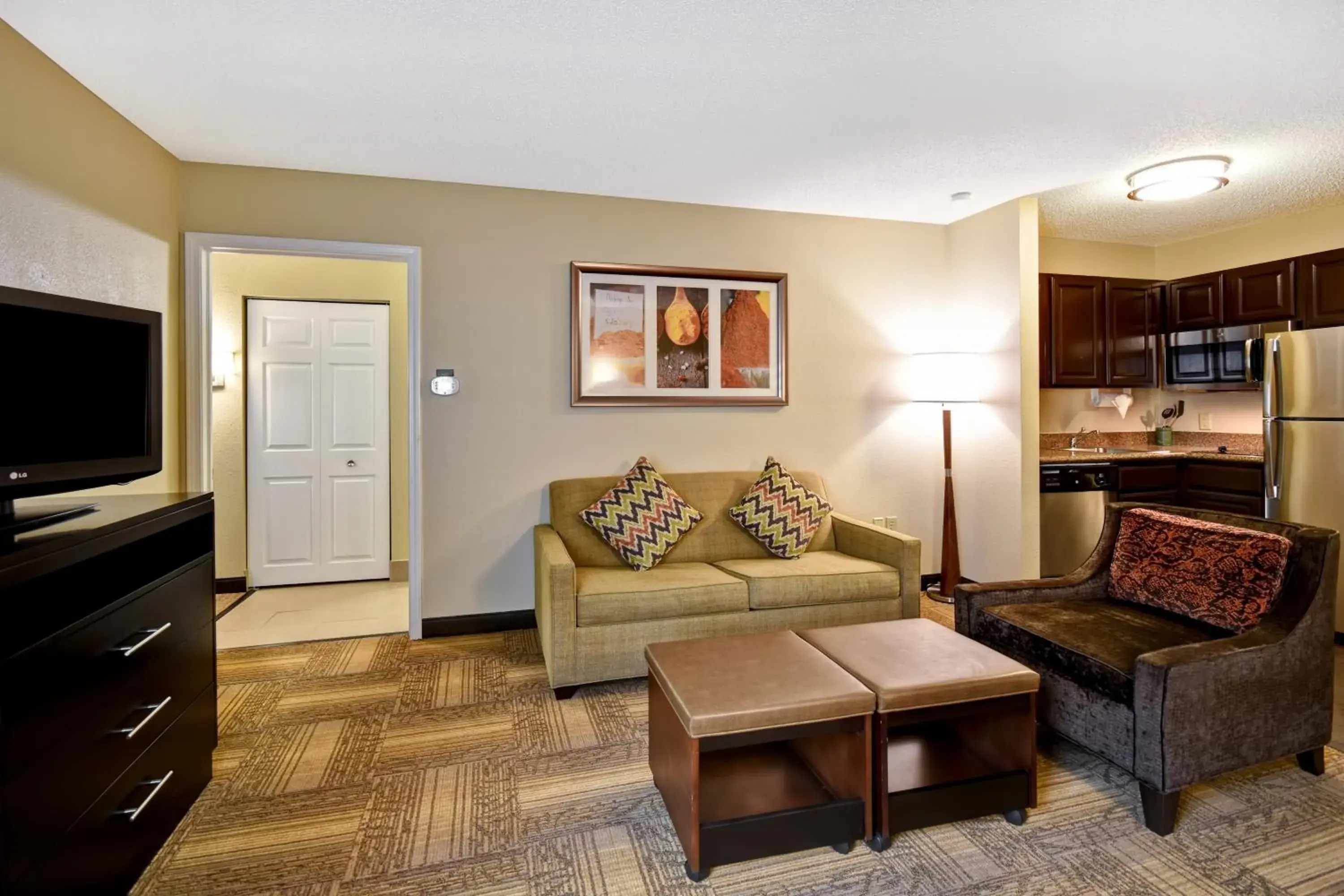 Two-Bedroom Suite with One King and One Queen Bed in Staybridge Suites Grand Rapids-Kentwood by IHG Two-Bedroom Suite with One King and One Queen Bed in Staybridge Suites Grand Rapids-Kentwood by IHG