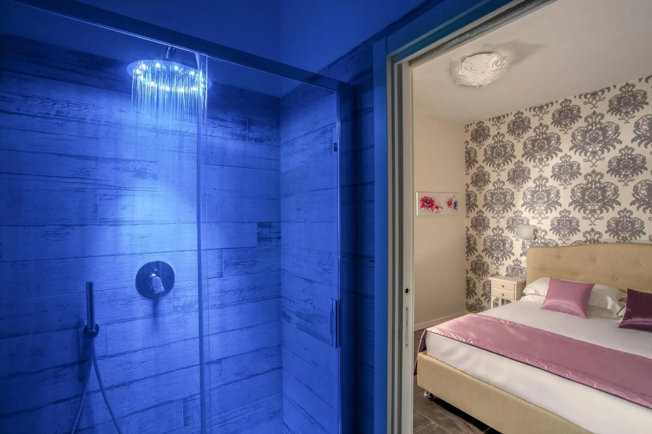 Standard Double Room in Rome Visits Standard Double Room in Rome Visits