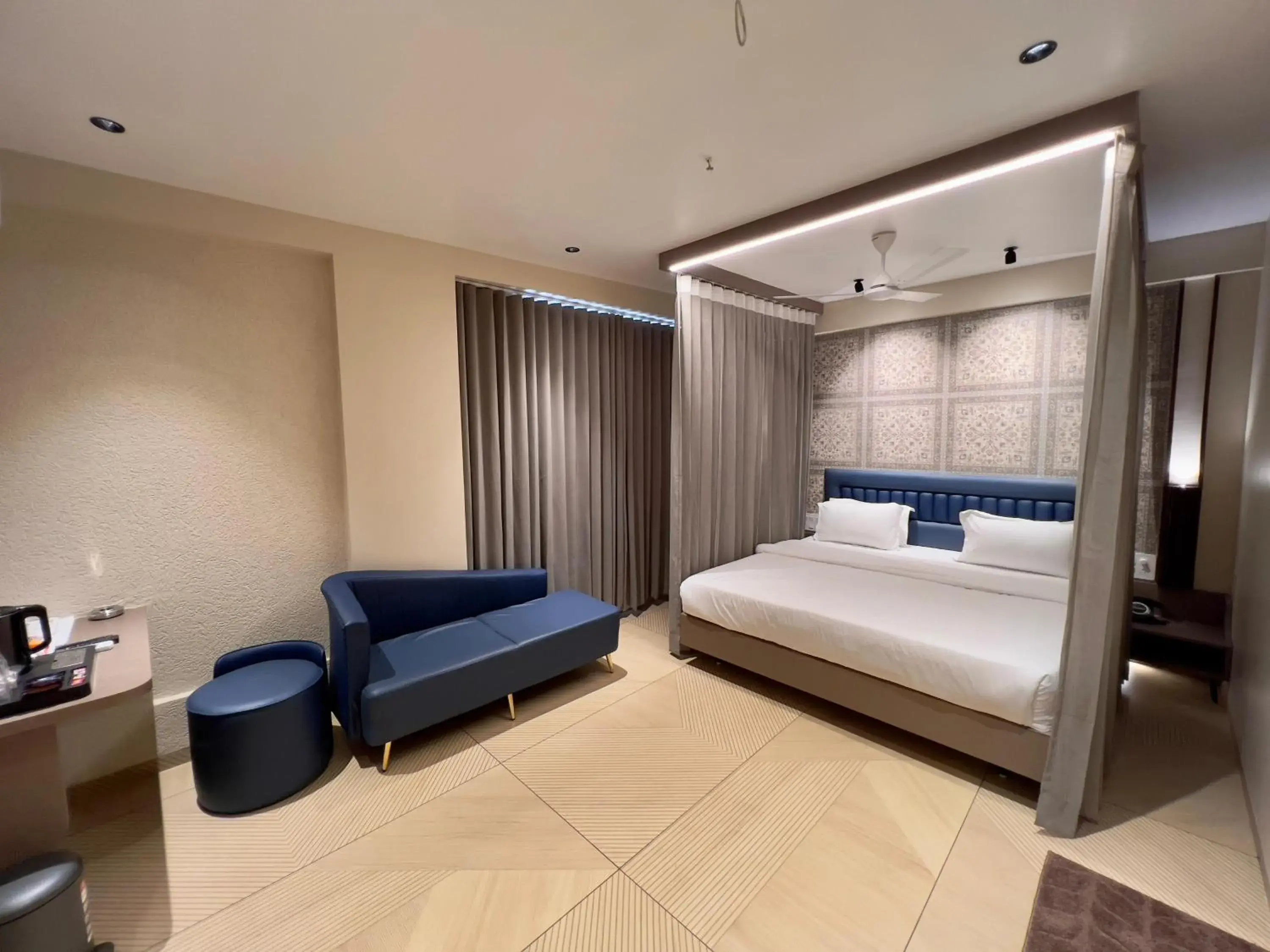 King Suite - single occupancy in Hotel Grand Pragati King Suite - single occupancy in Hotel Grand Pragati
