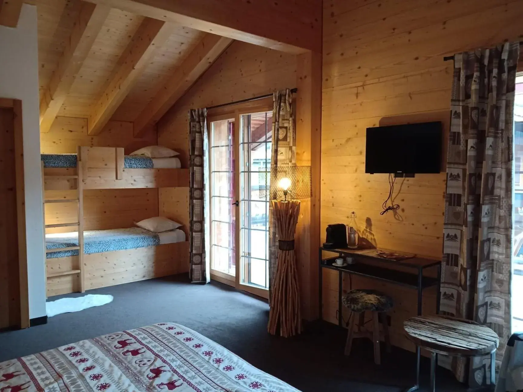 Family Room (2 Adults + 2 Children) in Hotel L'Etable Family Room (2 Adults + 2 Children) in Hotel L'Etable