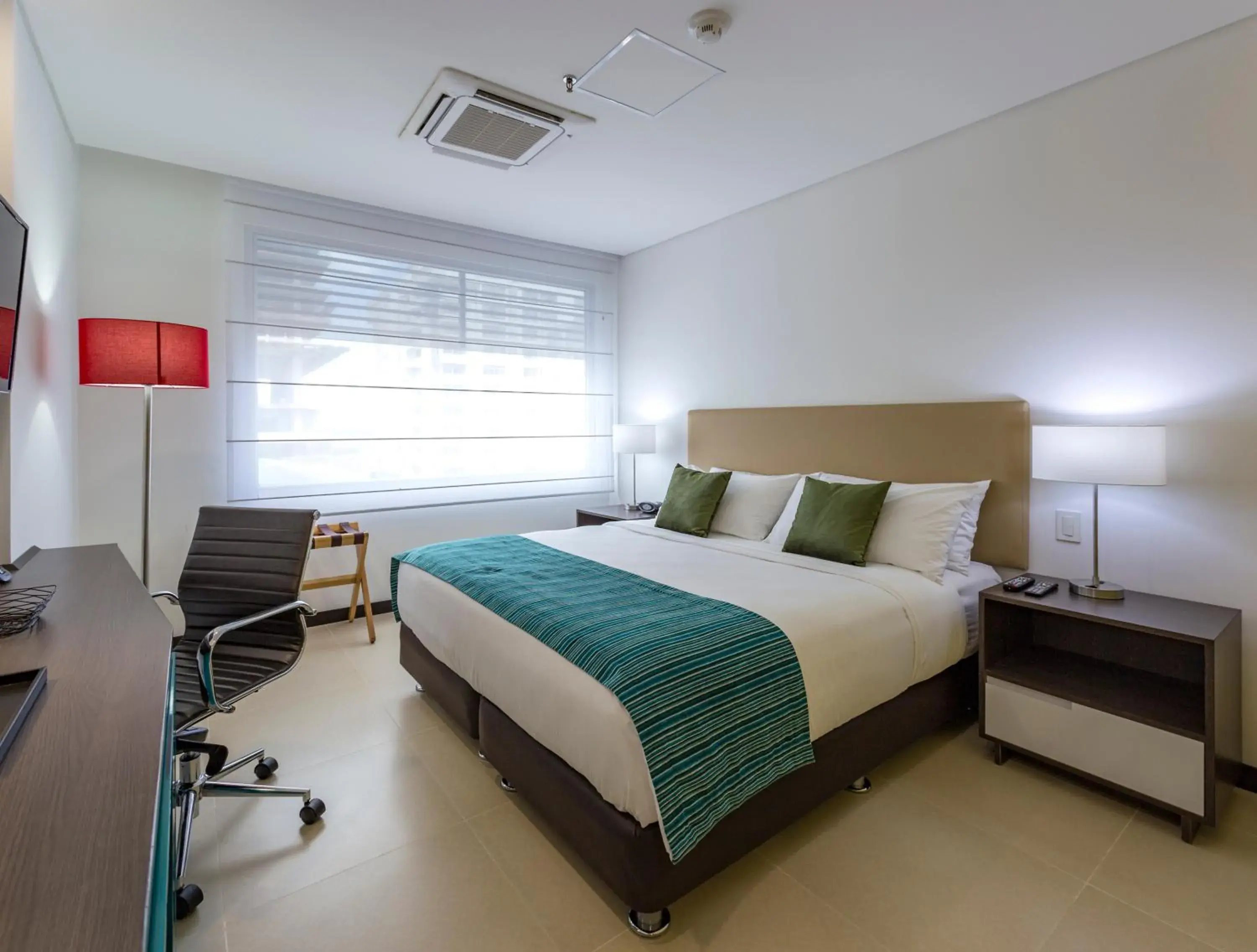 King Room - single occupancy - Non-Smoking in GHL Style Barrancabermeja King Room - single occupancy - Non-Smoking in GHL Style Barrancabermeja