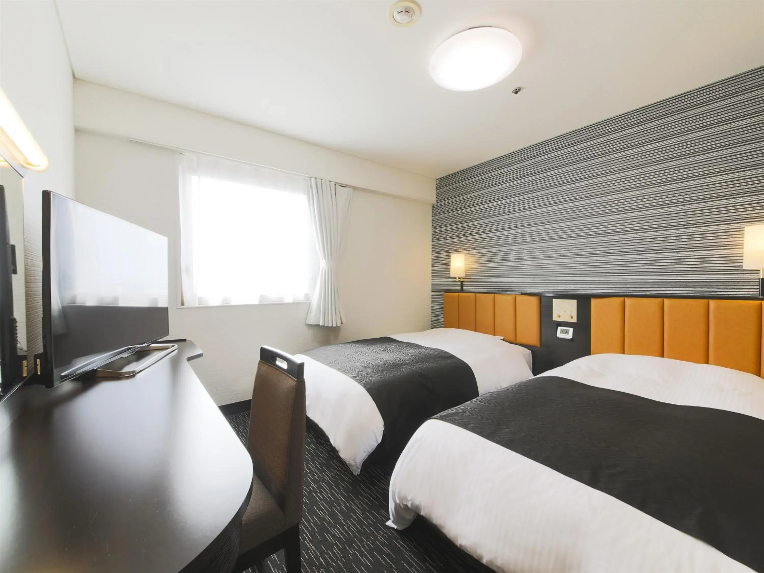 Twin Room - Smoking in APA Hotel Yamagata Tsuruoka Ekimae Twin Room - Smoking in APA Hotel Yamagata Tsuruoka Ekimae