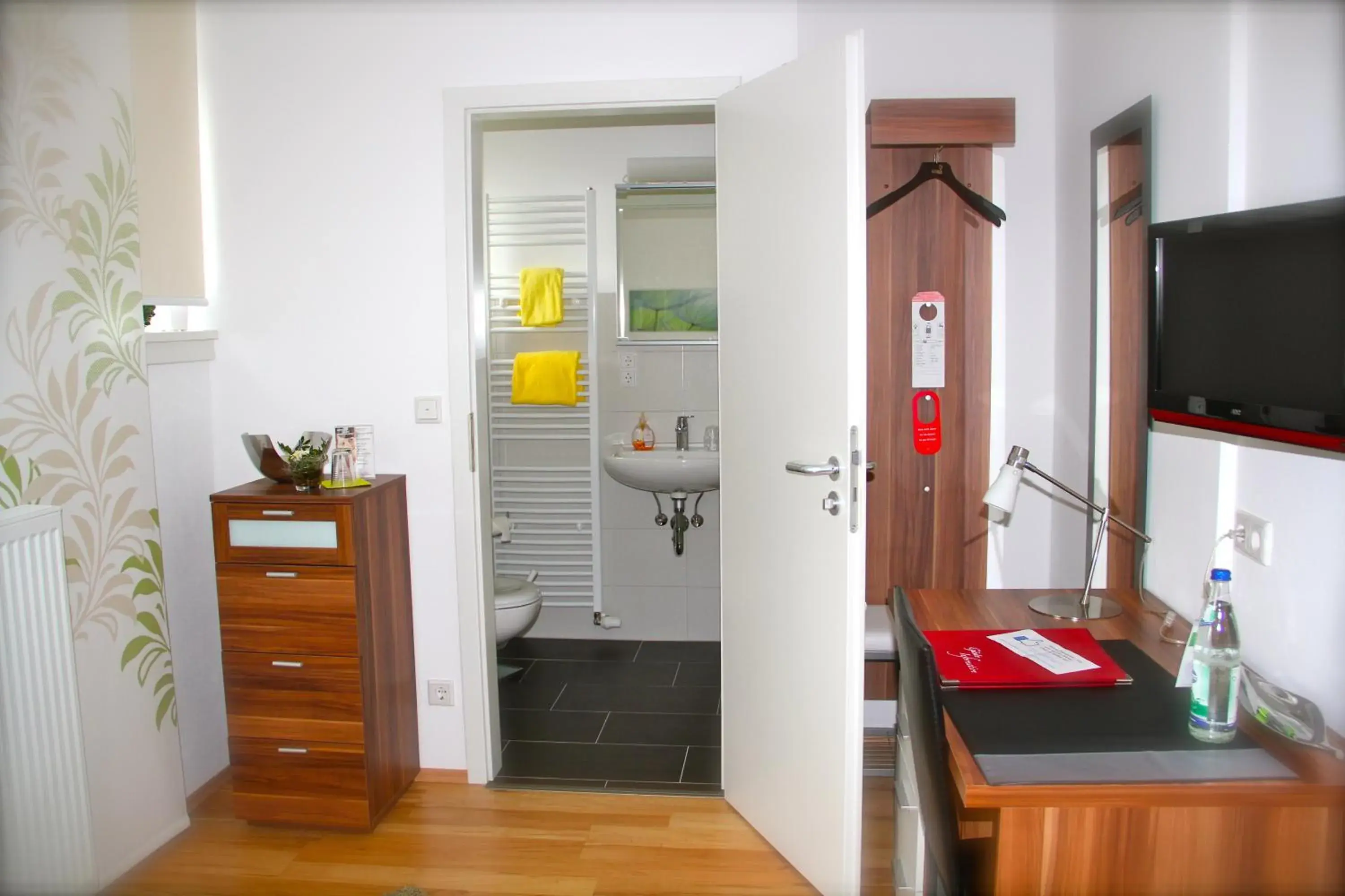 Comfort Single Room in Gästehaus zur Linde Comfort Single Room in Gästehaus zur Linde