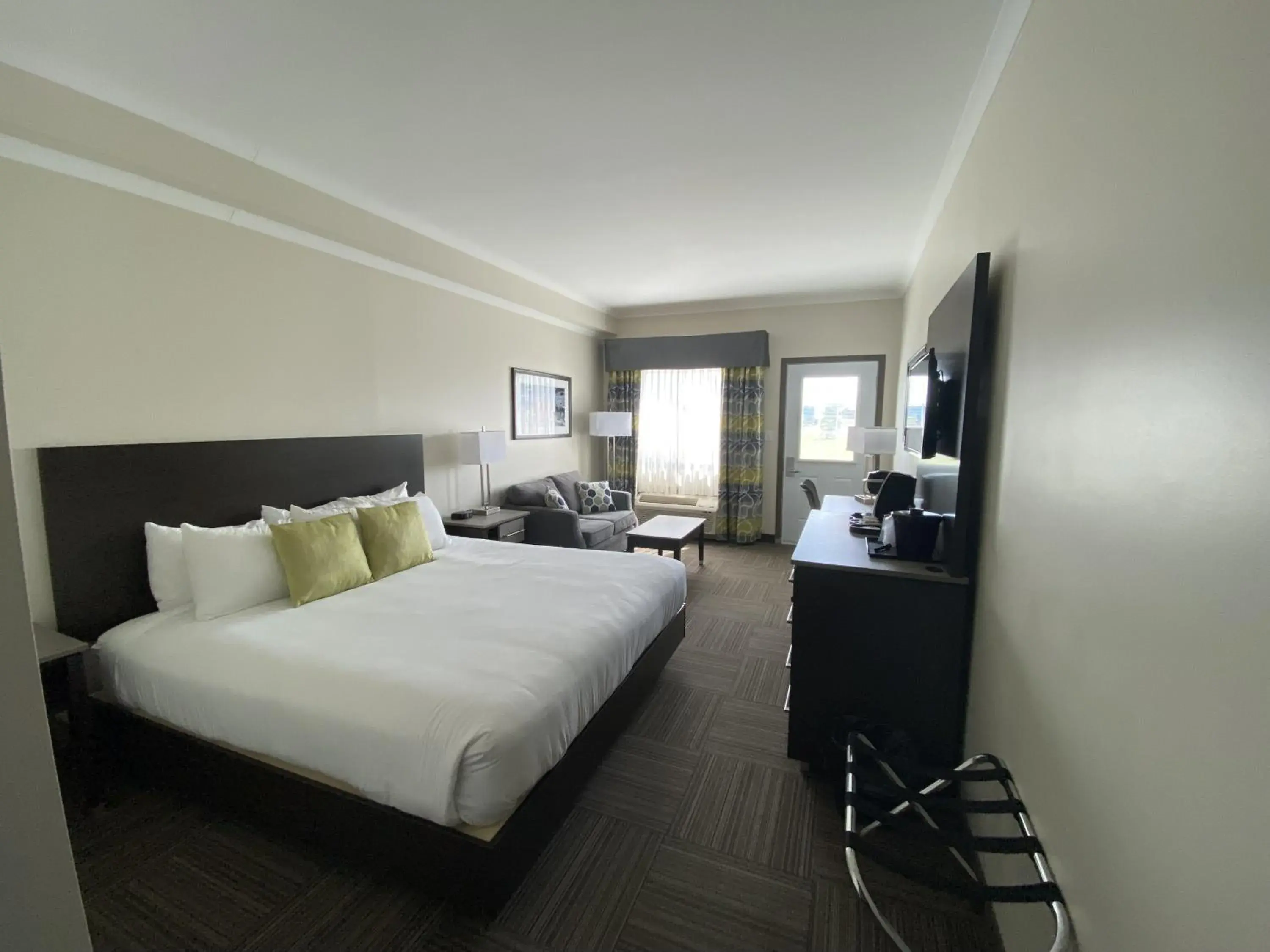 King room with Shower in Crossroads Inn & Suites King room with Shower in Crossroads Inn & Suites