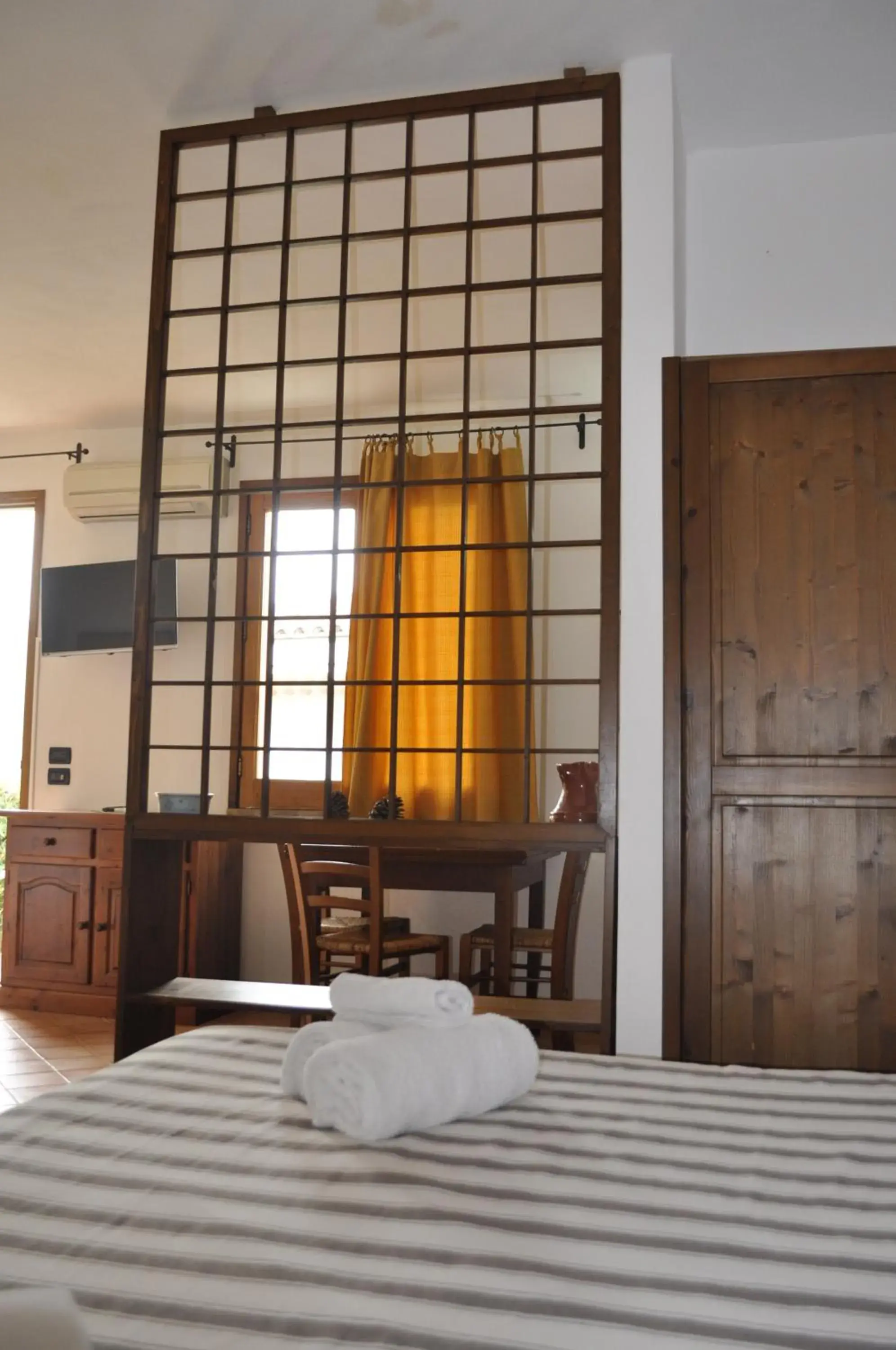 Triple Room in Borgo San Francesco Triple Room in Borgo San Francesco