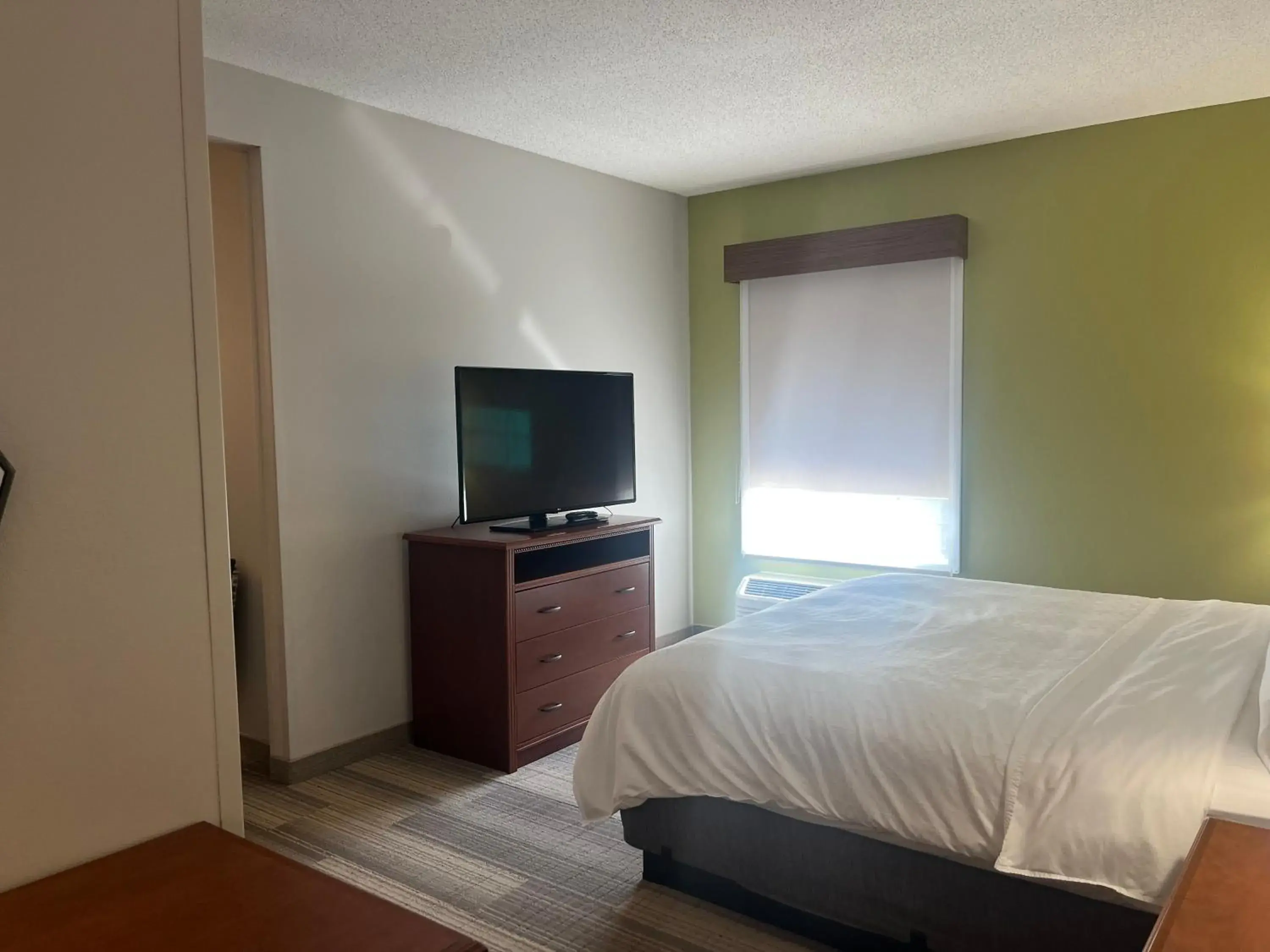 Executive King Suite in Holiday Inn Express Hotel & Suites Sioux Falls At Empire Mall by IHG Executive King Suite in Holiday Inn Express Hotel & Suites Sioux Falls At Empire Mall by IHG