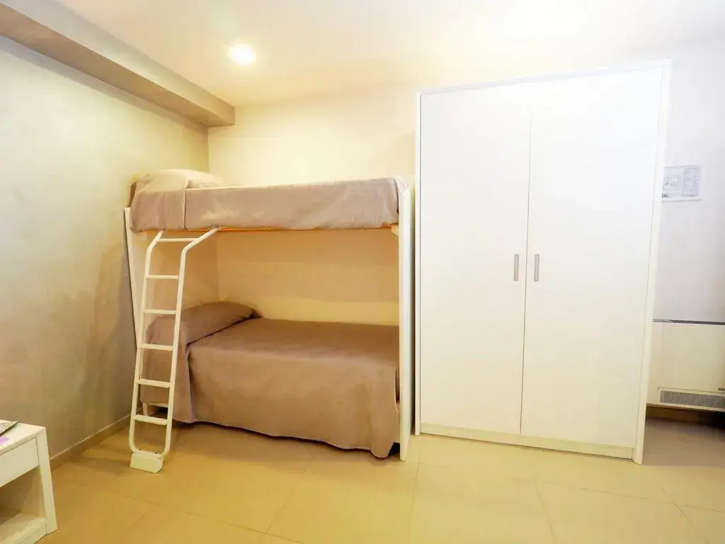 Quadruple Room with Balcony in Residenza La Torre Quadruple Room with Balcony in Residenza La Torre