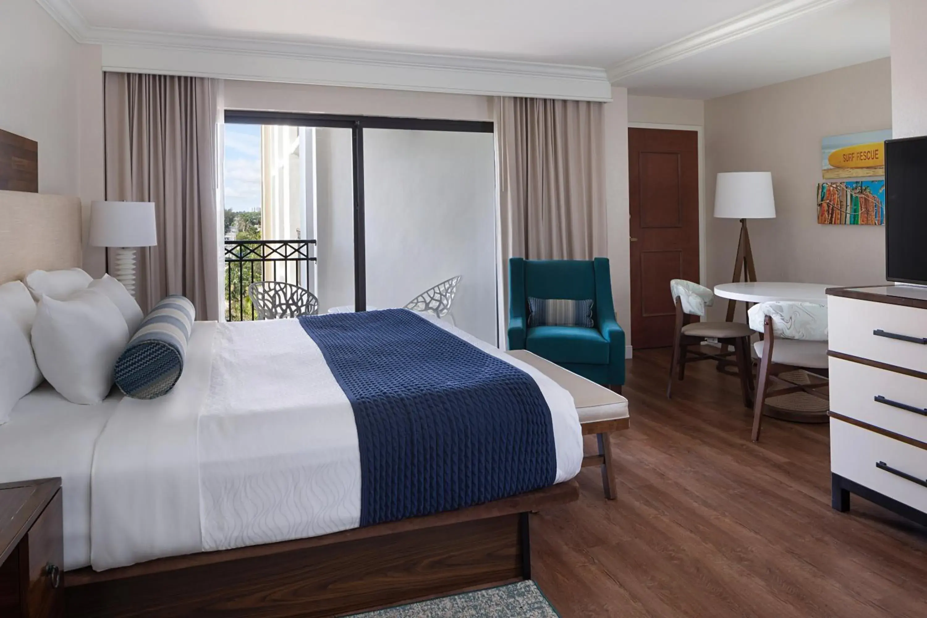 King Studio - Partial Ocean View in The Atlantic Suites on the Ave King Studio - Partial Ocean View in The Atlantic Suites on the Ave