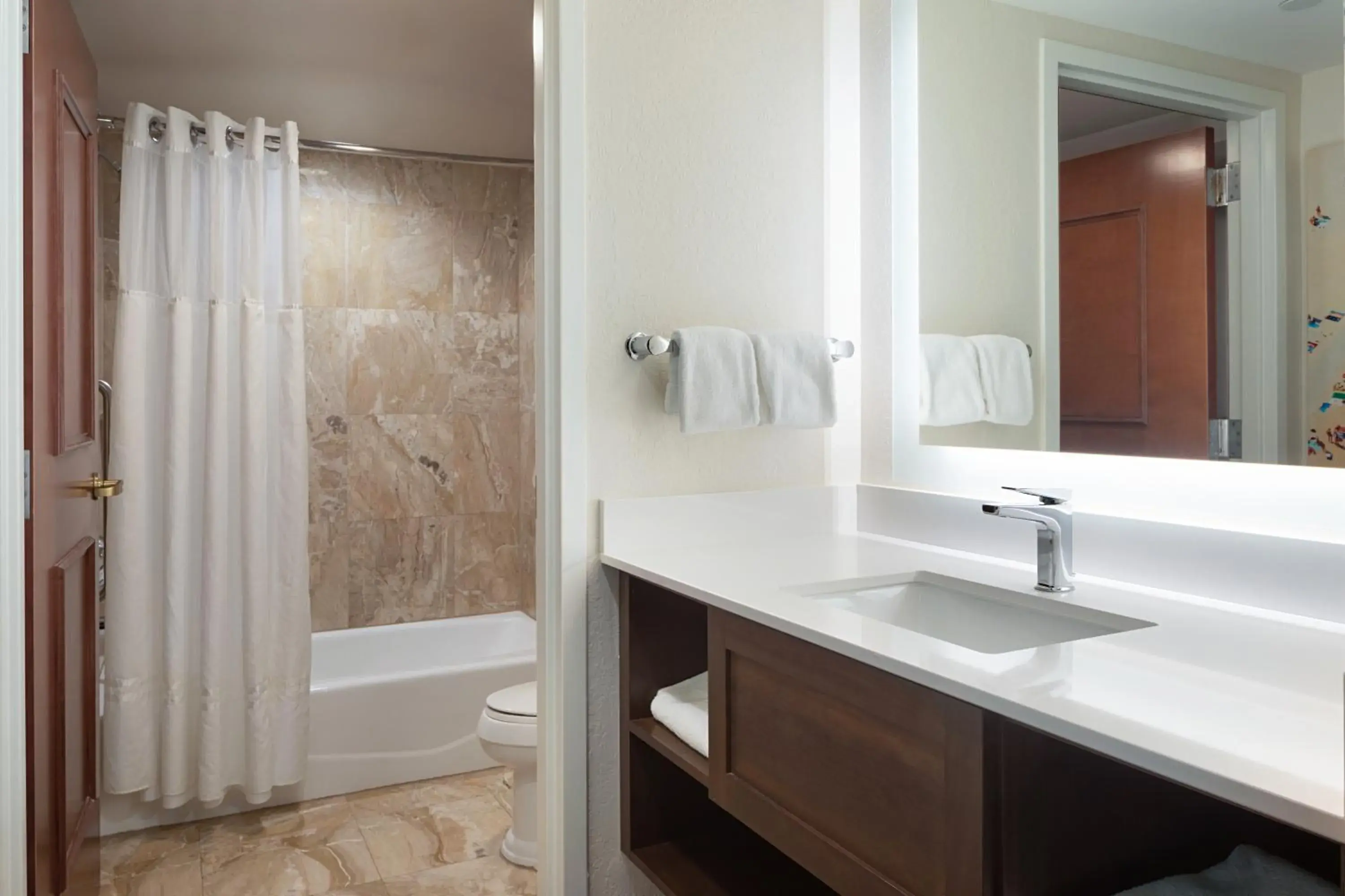 Two Queen Studio - Pool View in The Atlantic Suites on the Ave Two Queen Studio - Pool View in The Atlantic Suites on the Ave