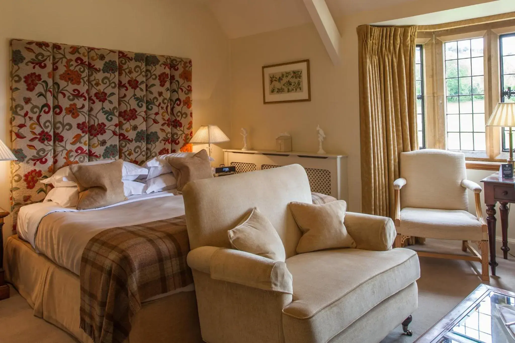 Deluxe Double Room in Buckland Manor - A Relais & Chateaux Hotel Deluxe Double Room in Buckland Manor - A Relais & Chateaux Hotel