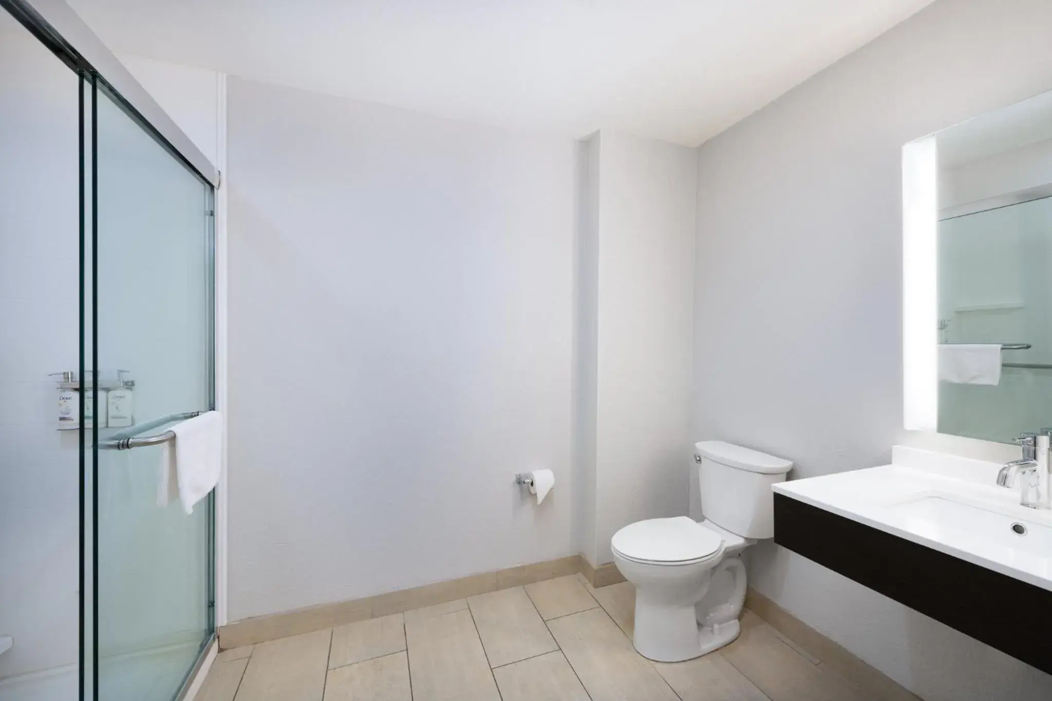 King Suite with Bath Tub - Disability Access in Holiday Inn Express & Suites Spring Hill by IHG King Suite with Bath Tub - Disability Access in Holiday Inn Express & Suites Spring Hill by IHG