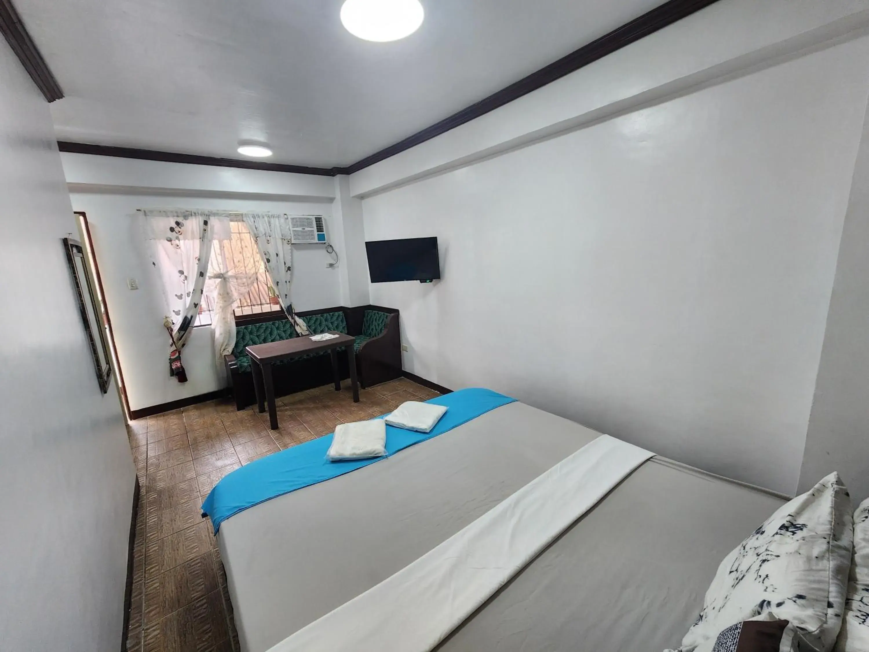 Standard Double Room in MB's Garden Inn Standard Double Room in MB's Garden Inn