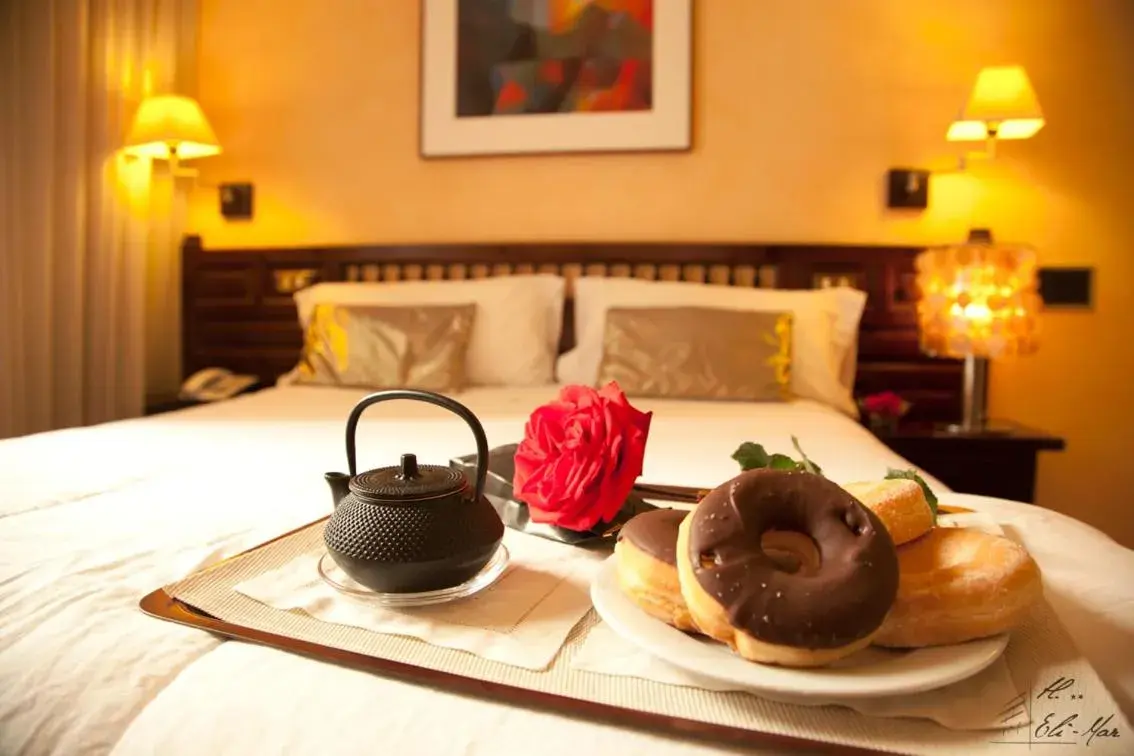 Triple Room in Hotel Eli-Mar Triple Room in Hotel Eli-Mar