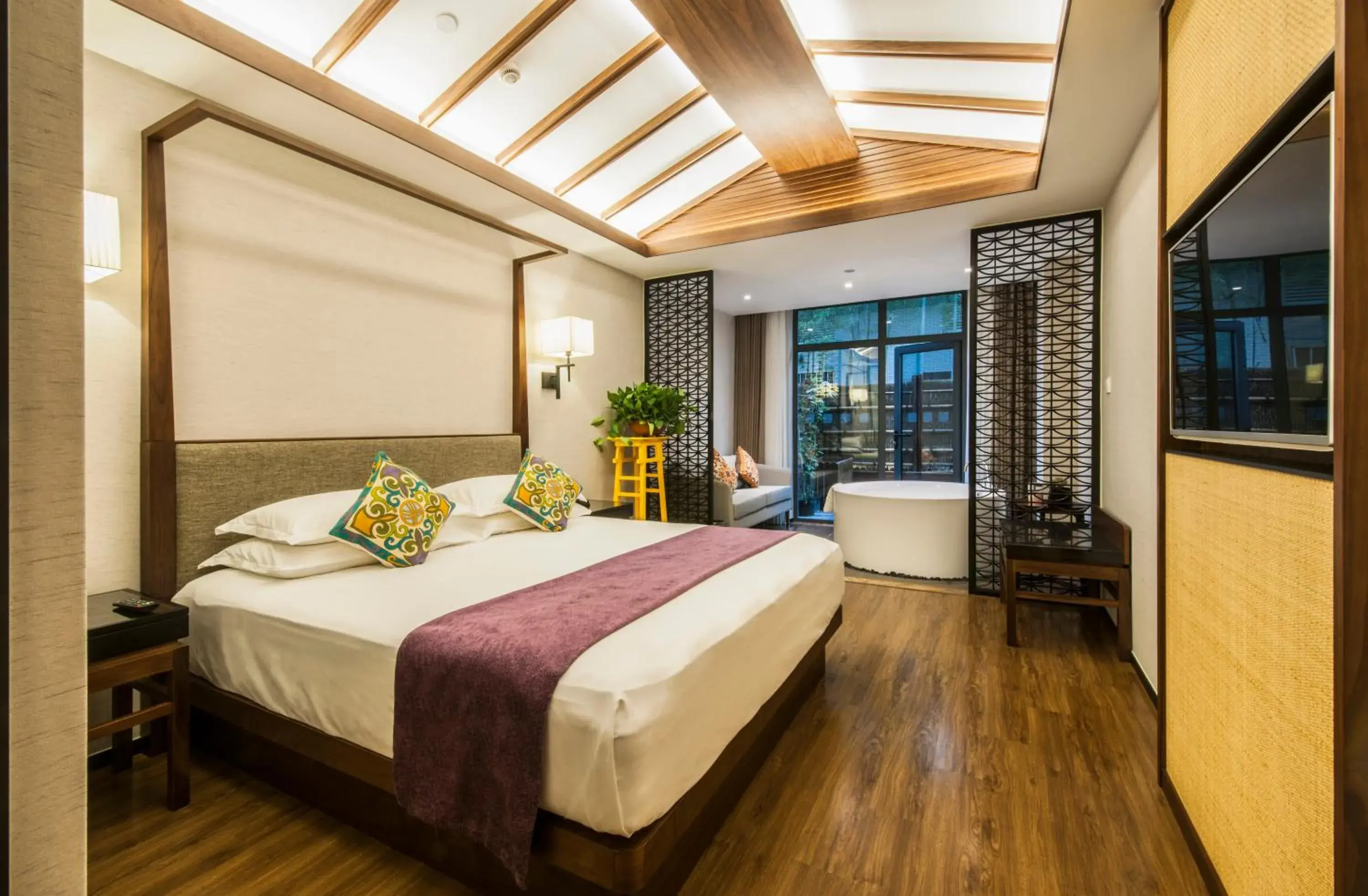 Executive Garden Room in SSAW Boutique Shanghai South Xuhui RiYueGuang Executive Garden Room in SSAW Boutique Shanghai South Xuhui RiYueGuang