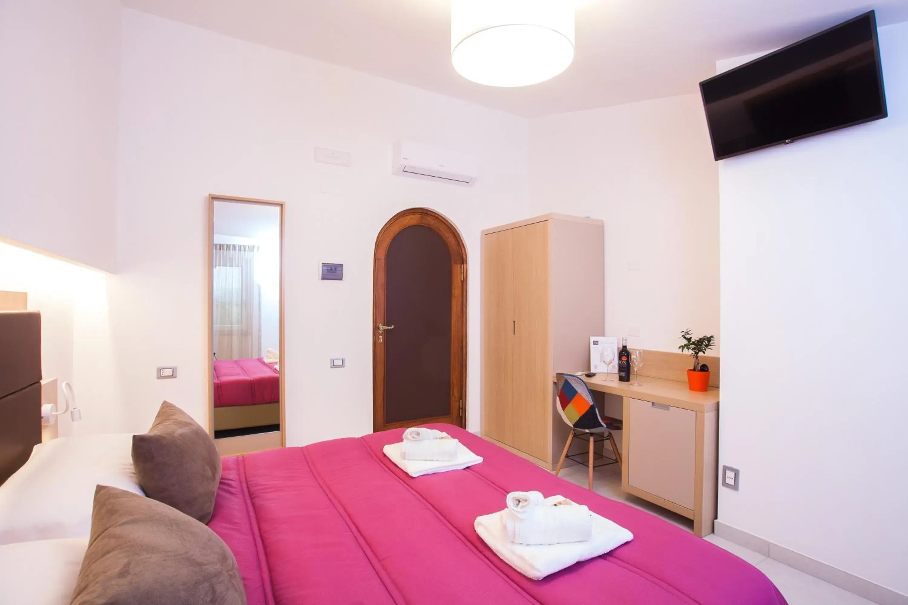 Double or Twin Room with Garden View - single occupancy in Il Gallo Con Gli Stivali Double or Twin Room with Garden View - single occupancy in Il Gallo Con Gli Stivali