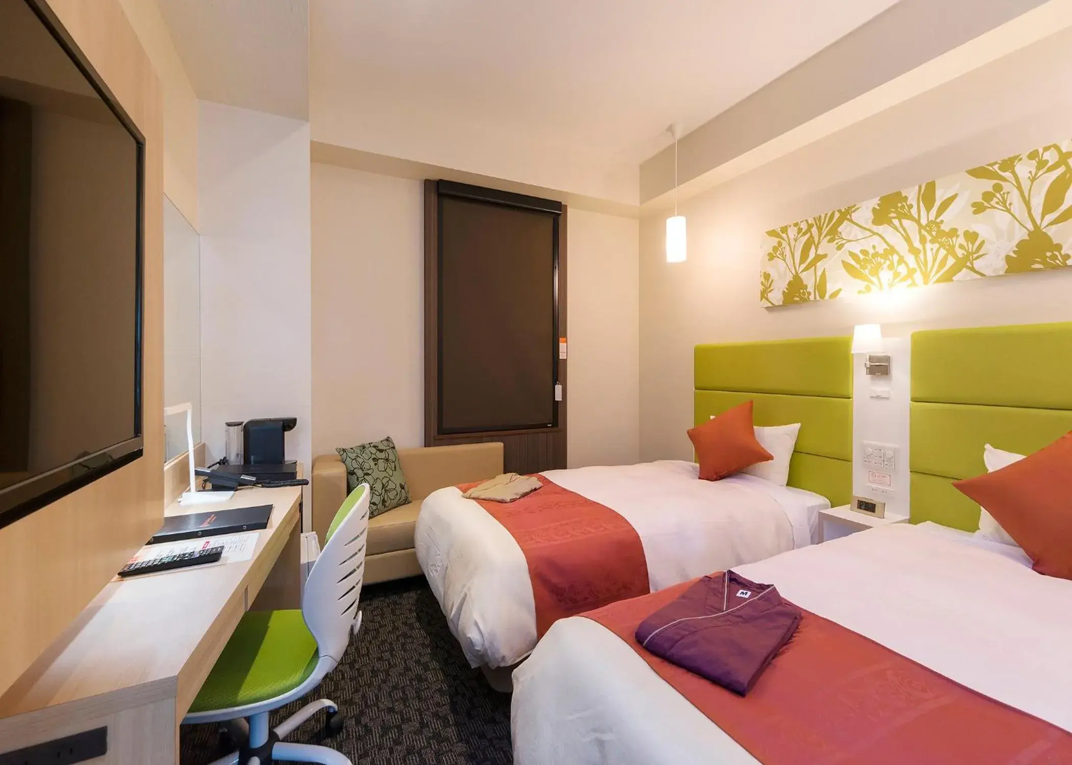 Moderate Twin Room - Smoking in Queens Hotel Chitose Moderate Twin Room - Smoking in Queens Hotel Chitose