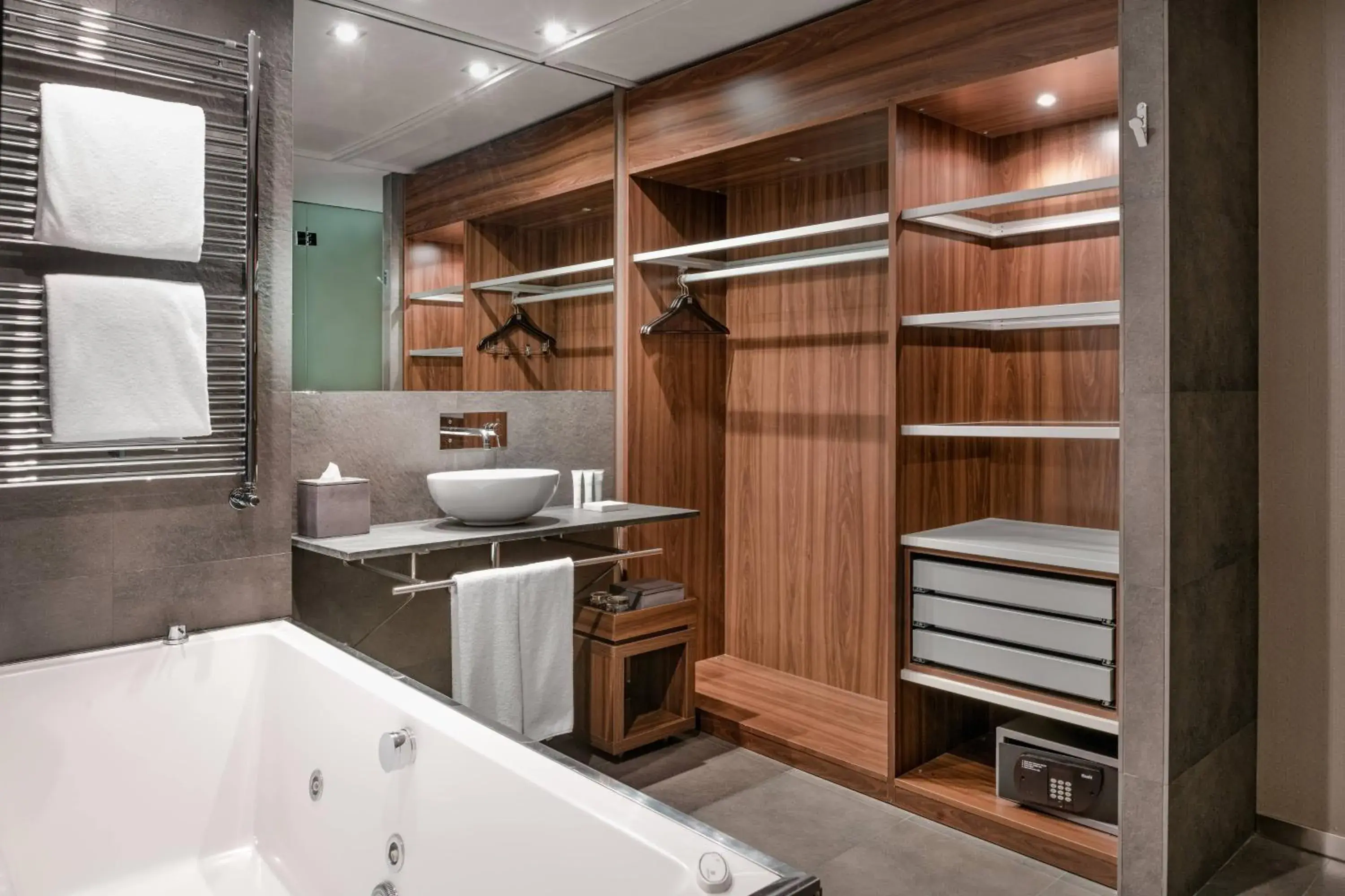 Family Room in Hotel AC Baqueira Ski Resort, Autograph Collection Family Room in Hotel AC Baqueira Ski Resort, Autograph Collection