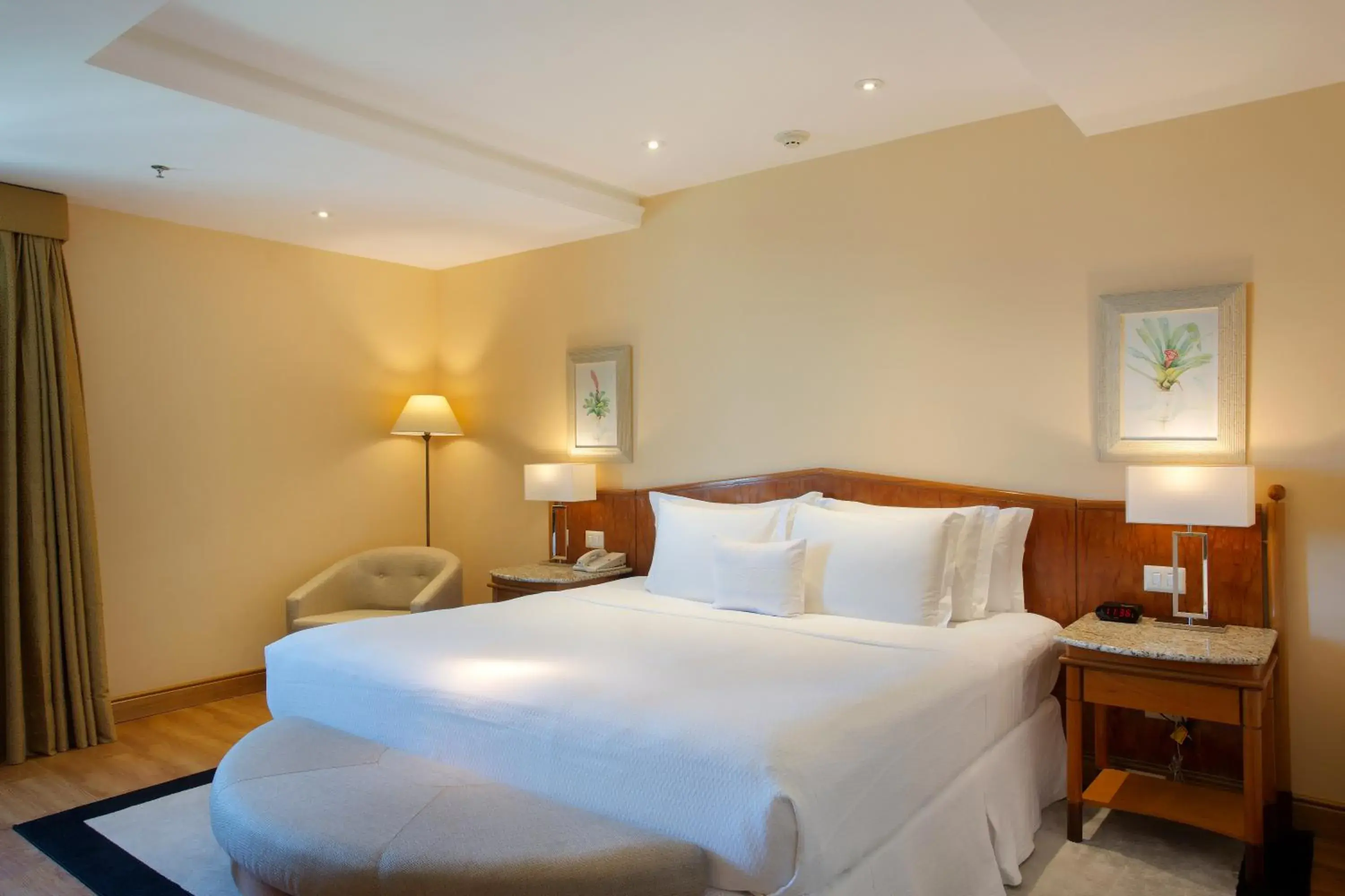 Executive Suite - single occupancy in Windsor Barra Hotel Executive Suite - single occupancy in Windsor Barra Hotel