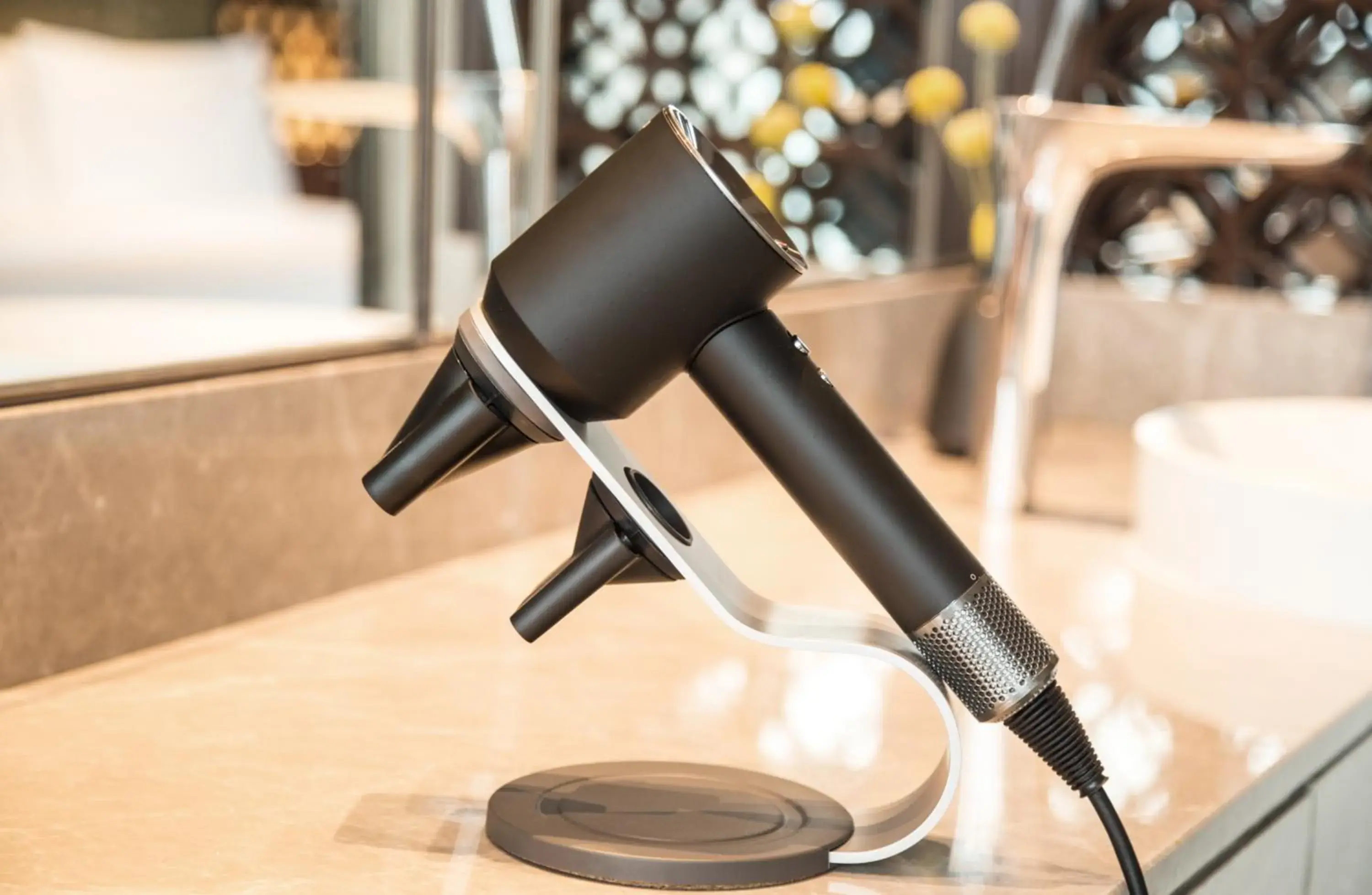 Classic Super King Room with Garden View in Regent Chongqing - Complimentary 1st round mini bar daily Classic Super King Room with Garden View in Regent Chongqing - Complimentary 1st round mini bar daily