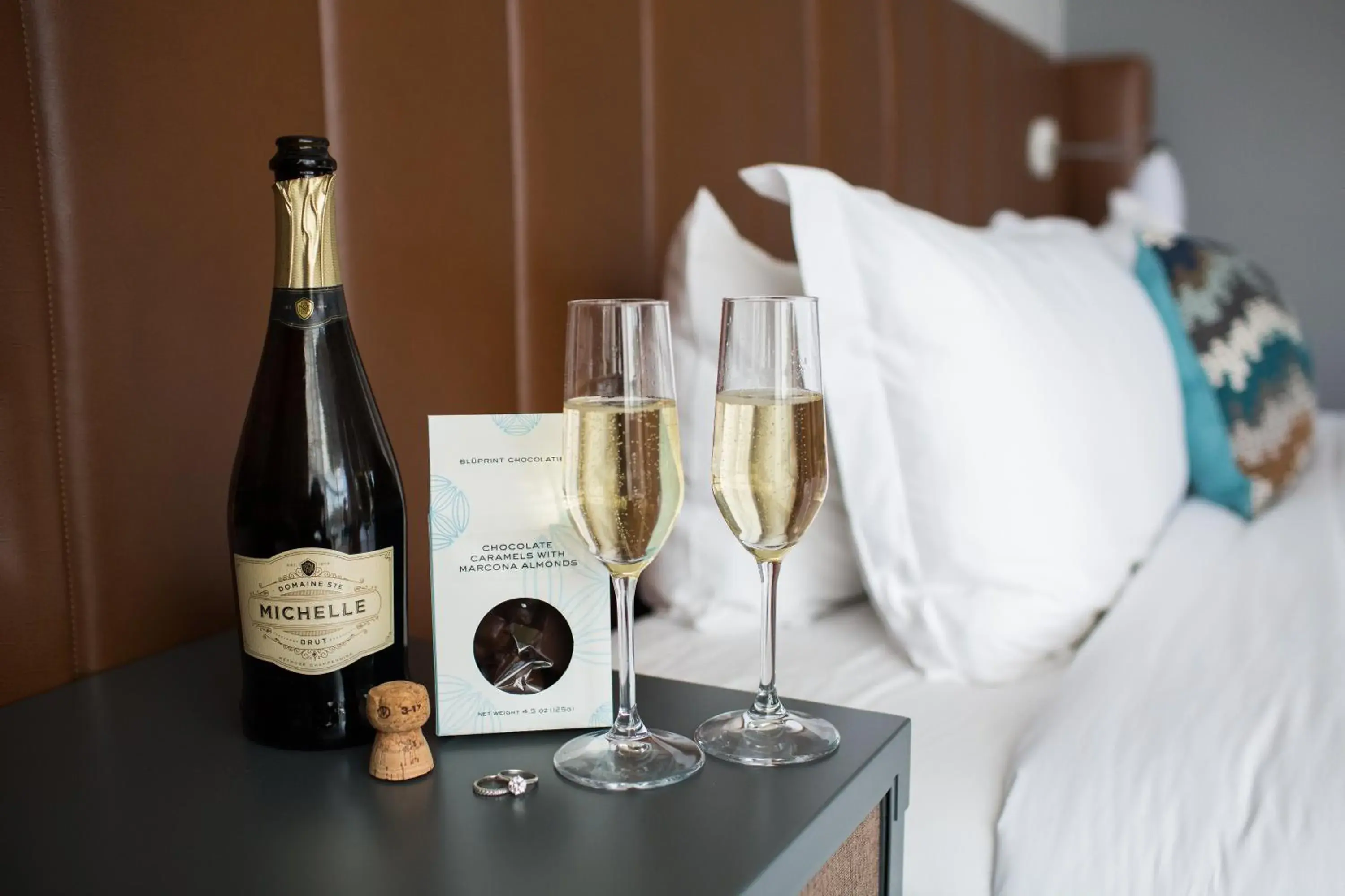 Premium Corner King Room with River View in Hotel Indigo Old Town Alexandria by IHG Premium Corner King Room with River View in Hotel Indigo Old Town Alexandria by IHG