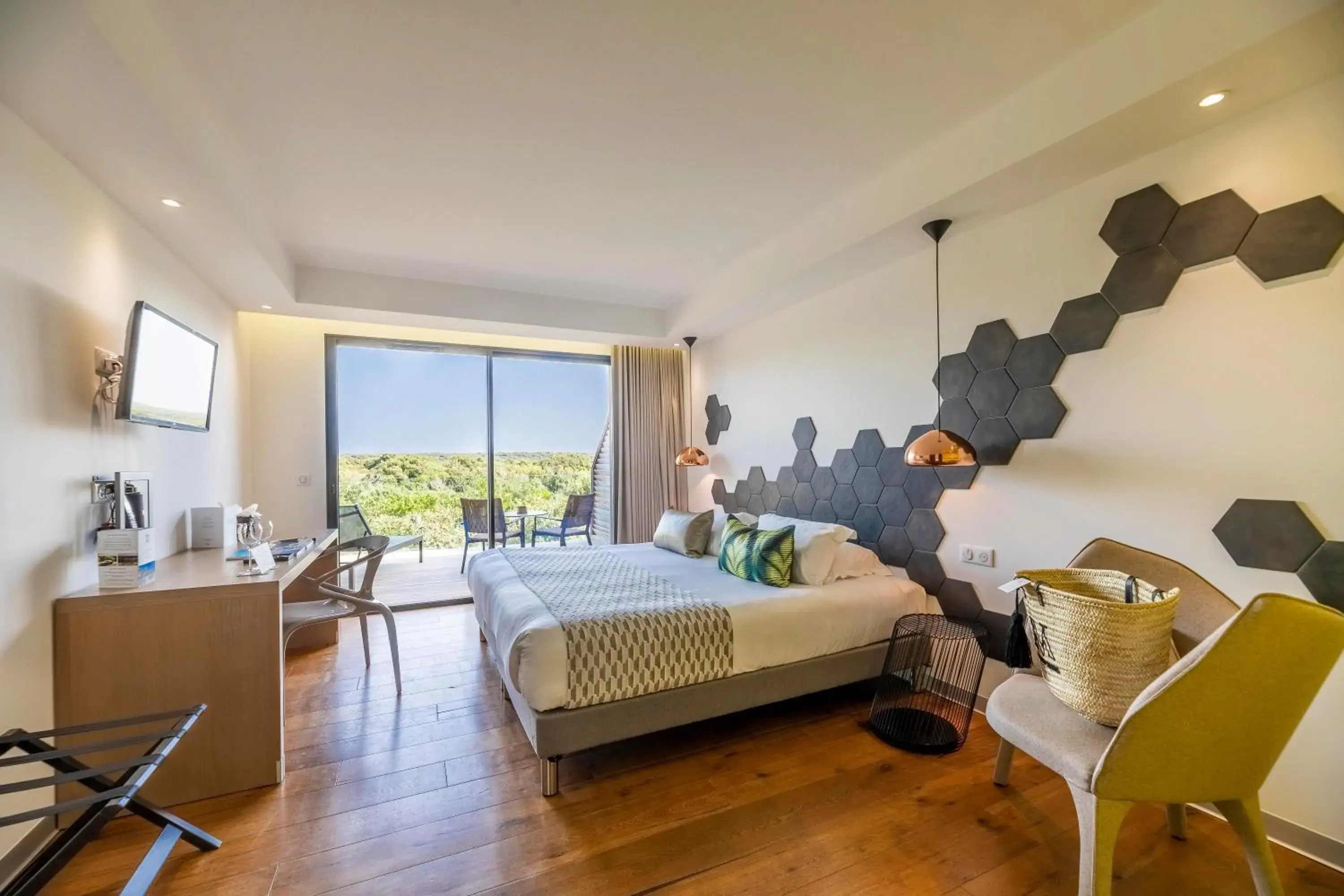 Superior Double Room with Garden View in Hôtel & Spa Version Maquis Citadelle Superior Double Room with Garden View in Hôtel & Spa Version Maquis Citadelle