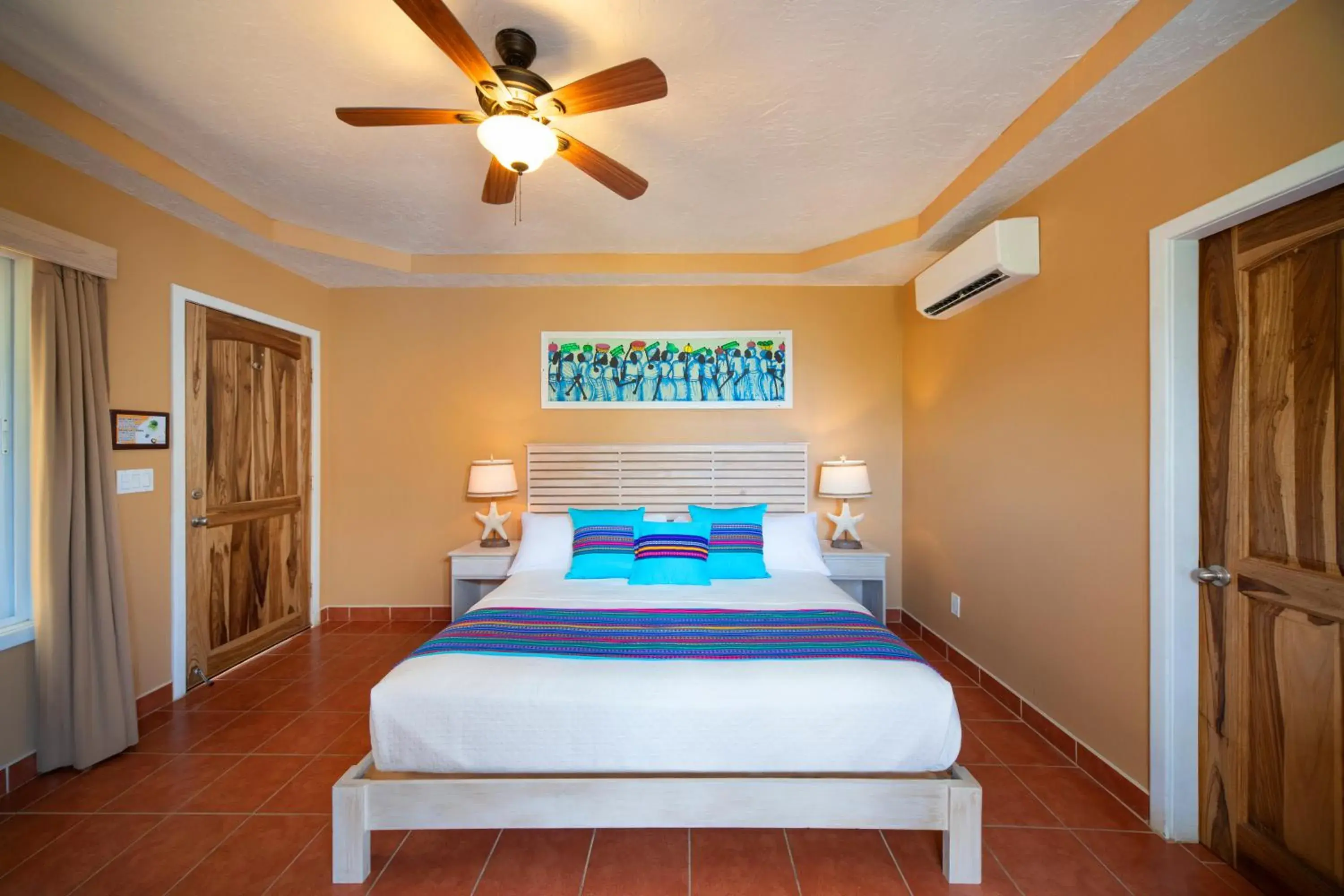 Double Room in Mr. Tucan Hotel Double Room in Mr. Tucan Hotel