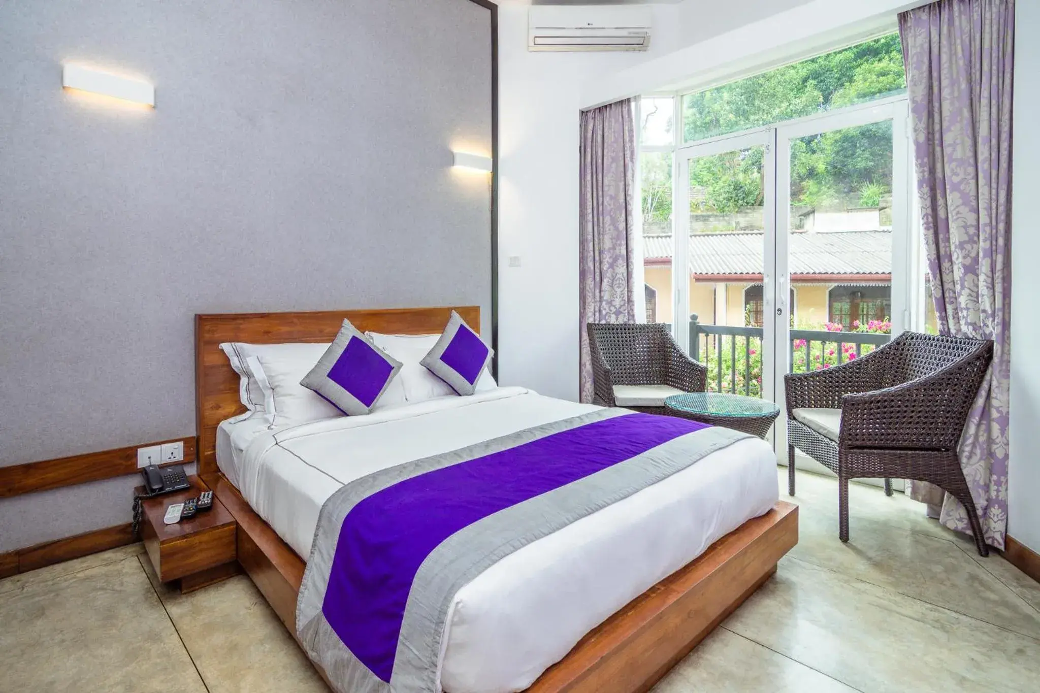 Deluxe Double Room with City View - single occupancy in Viyana Boutique Hotel Deluxe Double Room with City View - single occupancy in Viyana Boutique Hotel