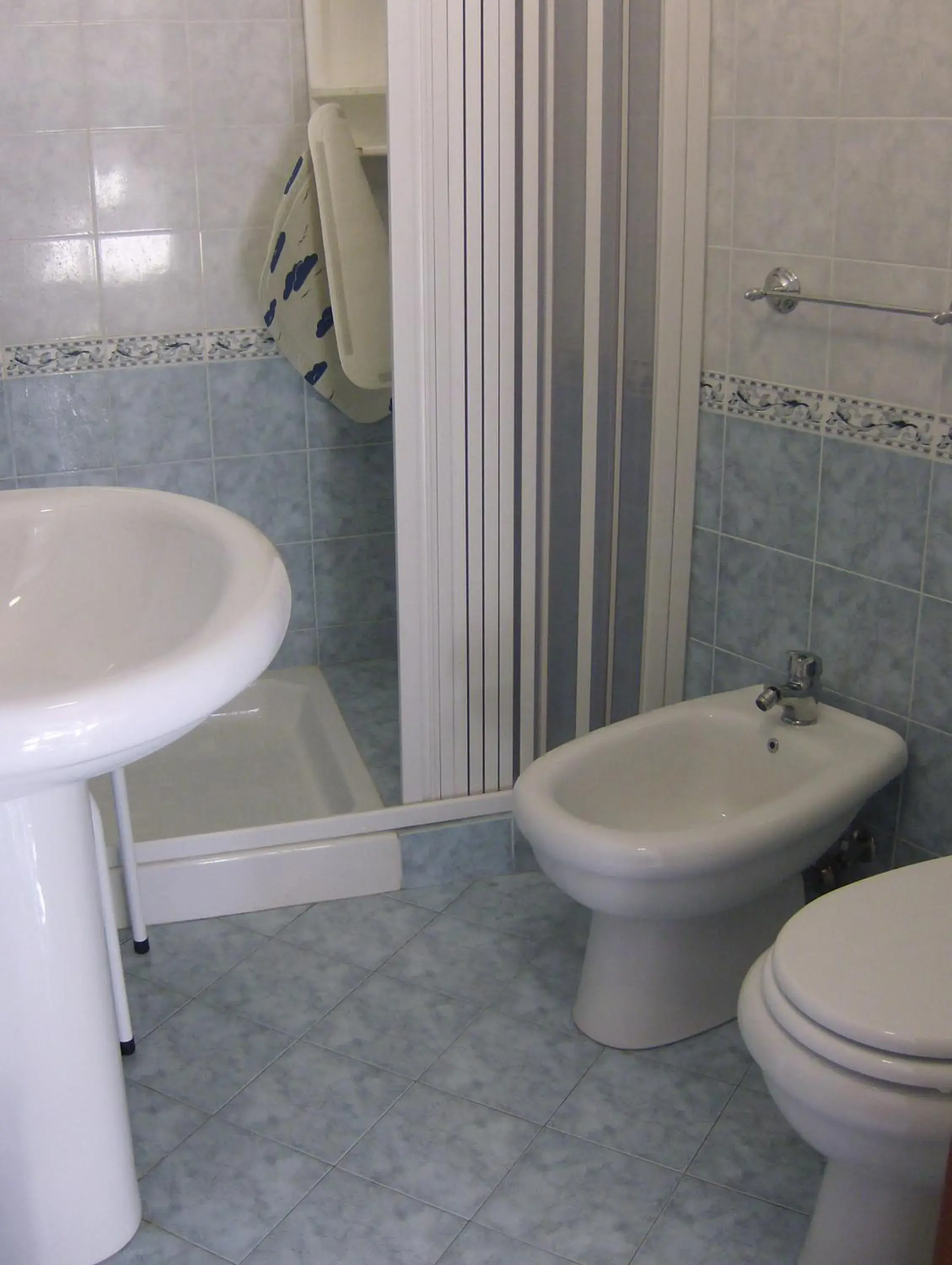 Deluxe Double Room (2 Adults + 1 Child) in B&B Padre Pio Deluxe Double Room (2 Adults + 1 Child) in B&B Padre Pio