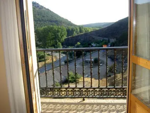 Double Room with Spa Bath in Manrique de Lara Double Room with Spa Bath in Manrique de Lara