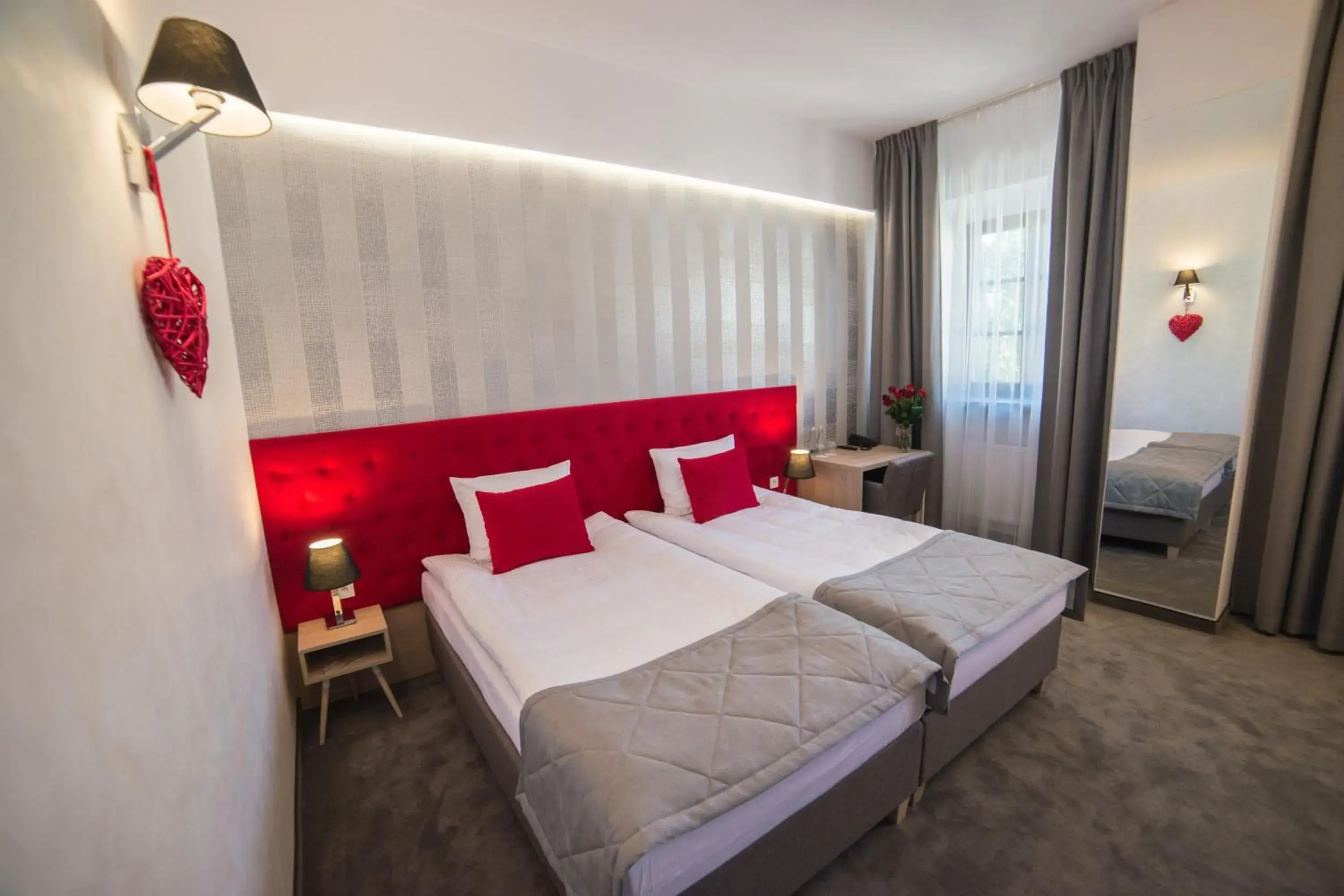 Deluxe Twin Room - single occupancy in Hotel Arte Deluxe Twin Room - single occupancy in Hotel Arte