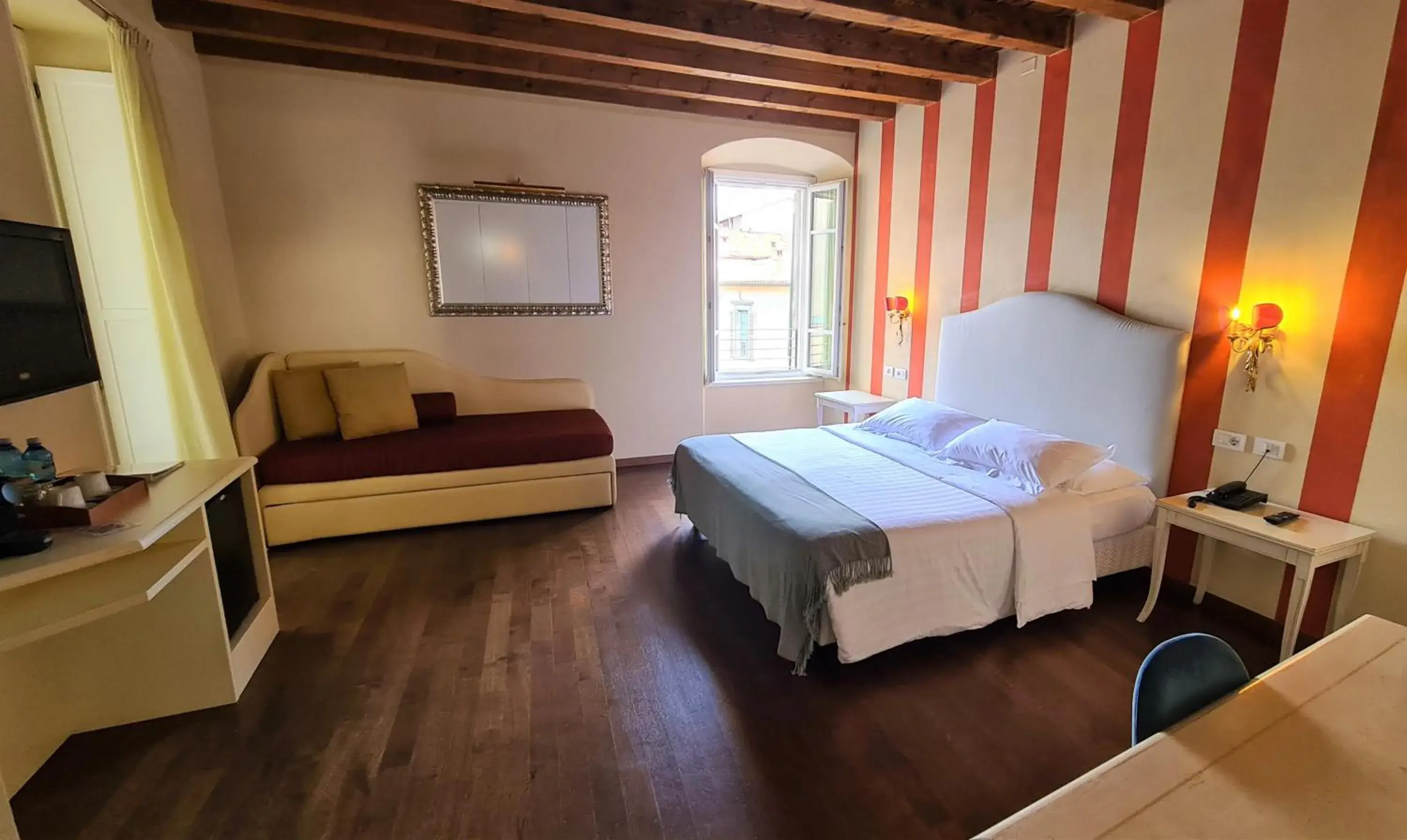 Family Room with Balcony in Hotel Piazza Vecchia Family Room with Balcony in Hotel Piazza Vecchia