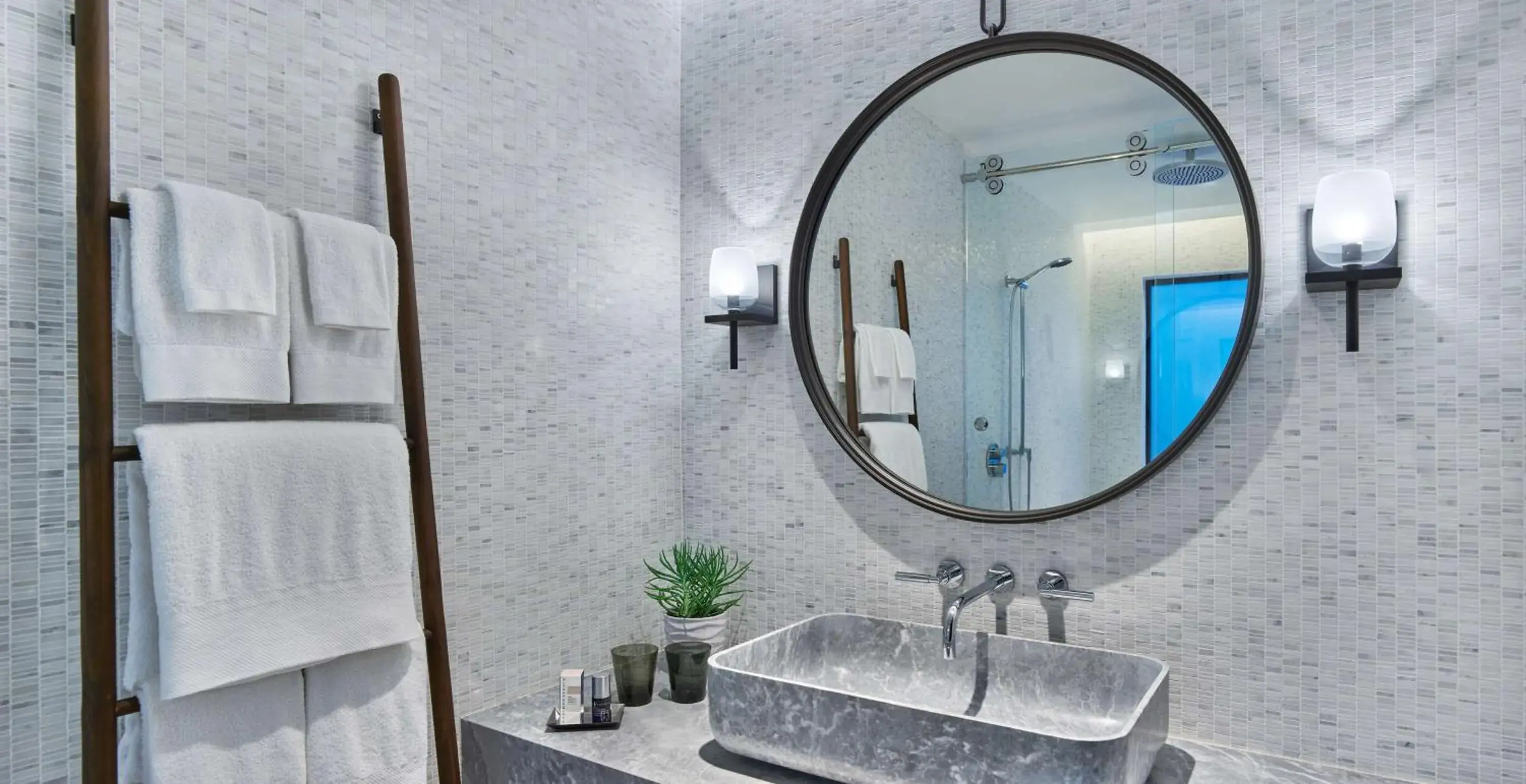 Premium King Room with Bath Tub and Balcony - Streamside in Alila Napa Valley, a Hyatt Resort Premium King Room with Bath Tub and Balcony - Streamside in Alila Napa Valley, a Hyatt Resort