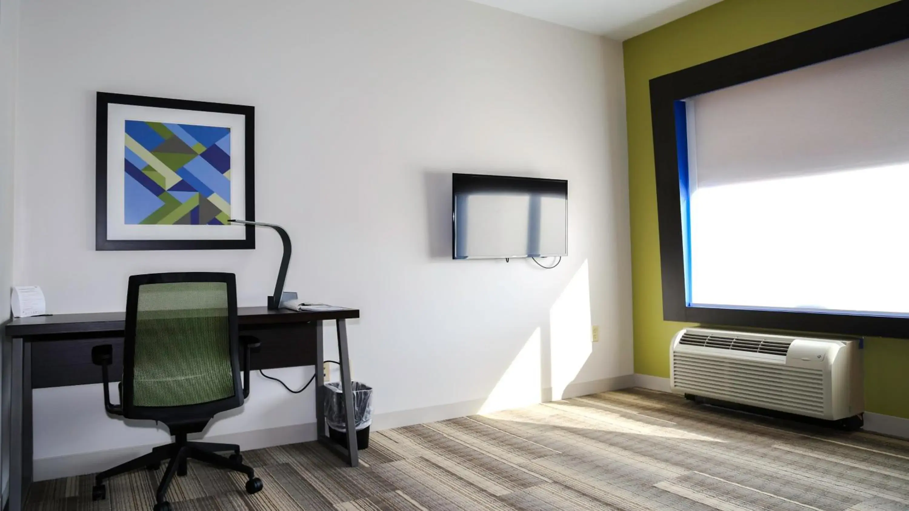 King Suite in Holiday Inn Express & Suites Kingston-Ulster by IHG King Suite in Holiday Inn Express & Suites Kingston-Ulster by IHG