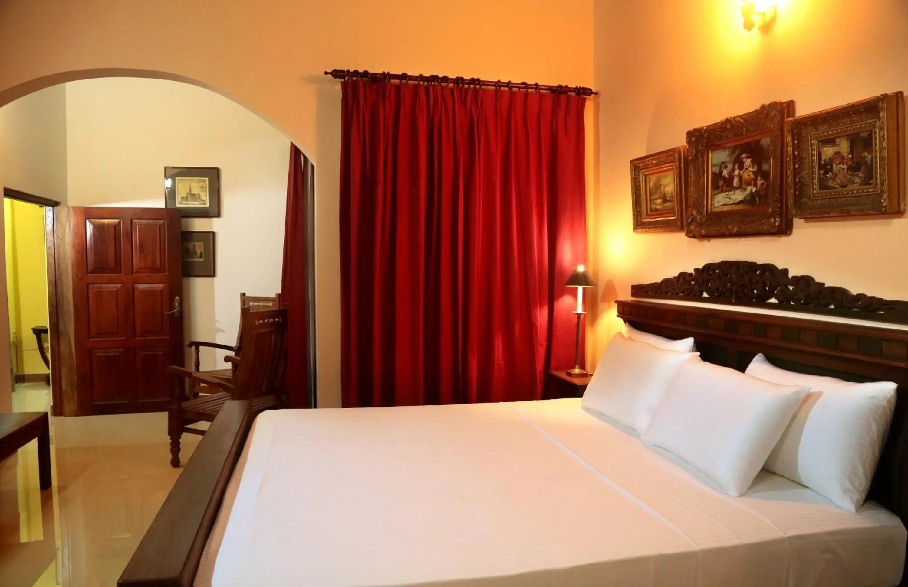 Deluxe Family Room with Free Airport Pickup or Drop in The Castle Deluxe Family Room with Free Airport Pickup or Drop in The Castle