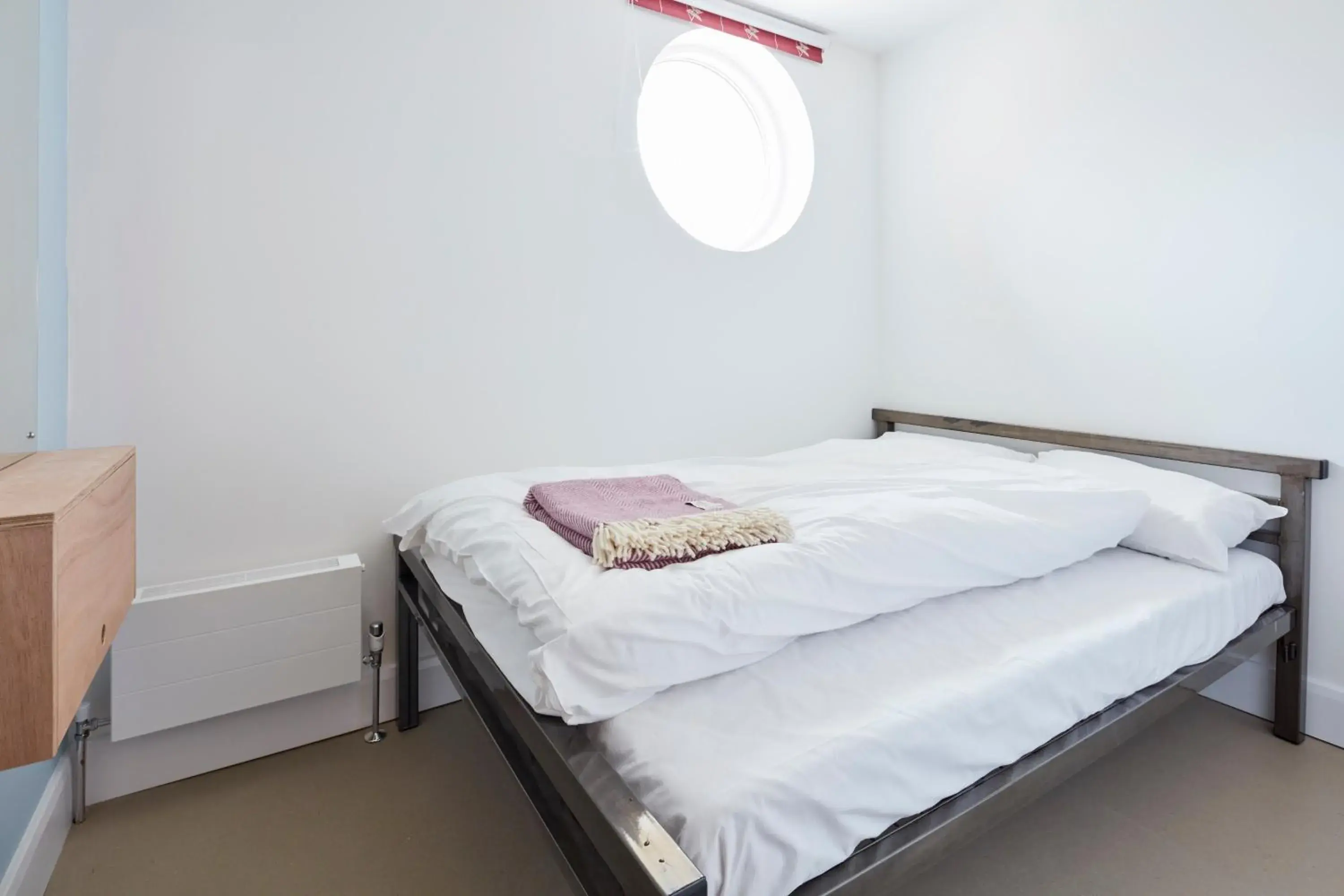 Economy Double Room in The Barrel Store Cirencester Economy Double Room in The Barrel Store Cirencester