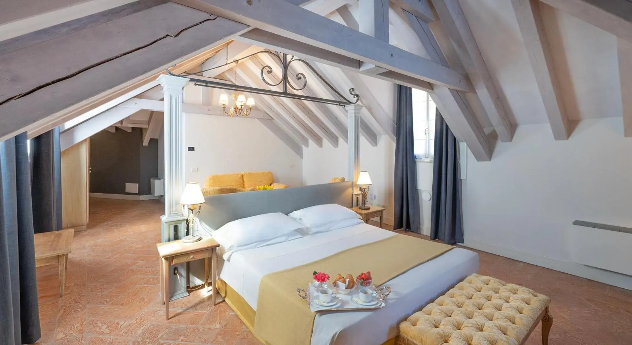 Junior Suite in Hotel Cannero Junior Suite in Hotel Cannero