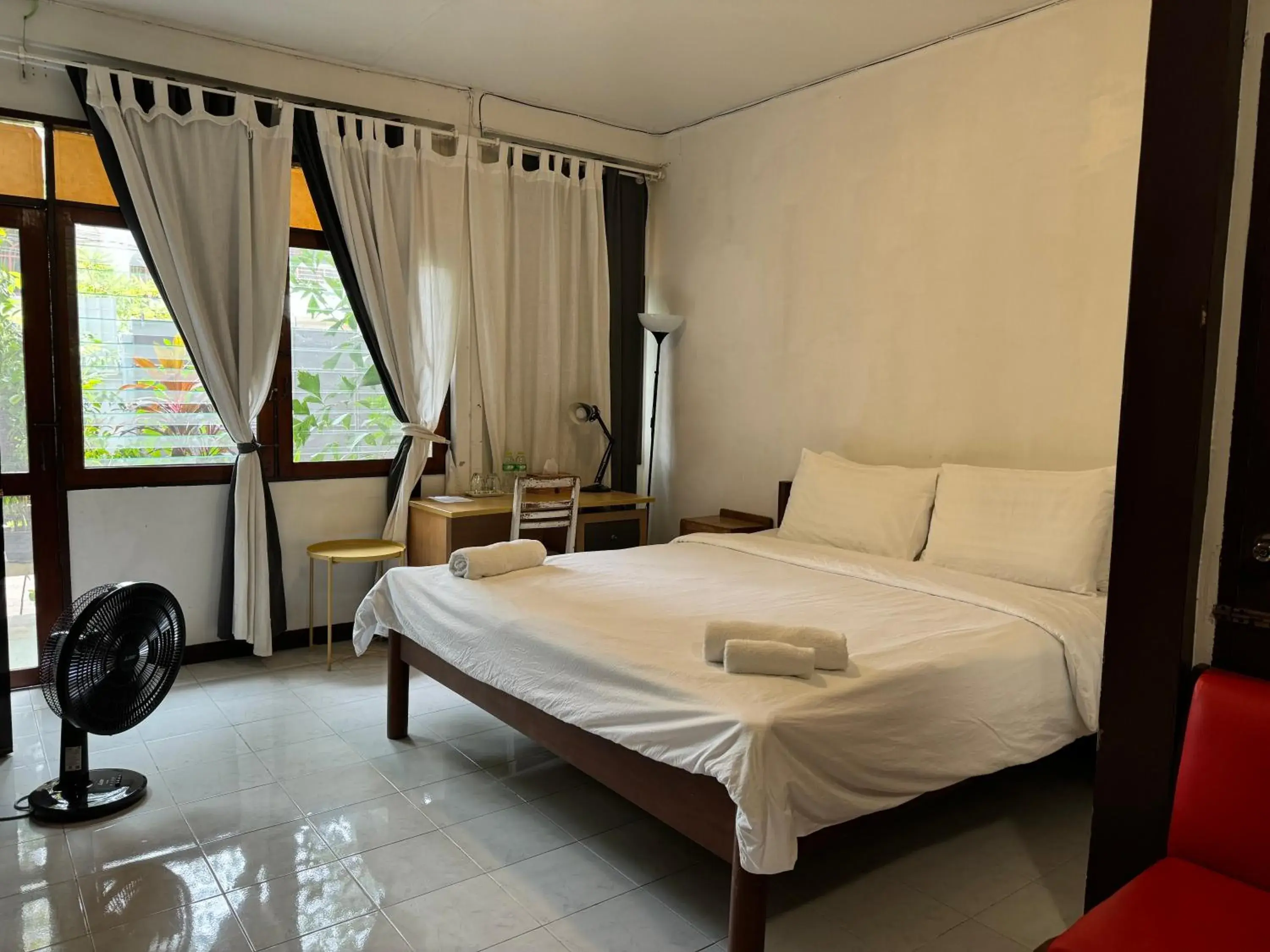 Double Room with Balcony in Many Trees Double Room with Balcony in Many Trees