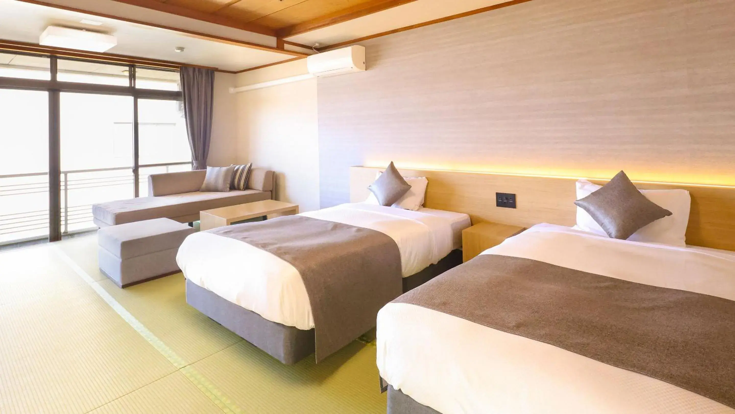 Superior Japanese-Style-Room holds 3 people - single occupancy - Non-Smoking - Shower Only in Ooedo Onsen Monogatari Premium Yamashitaya Superior Japanese-Style-Room holds 3 people - single occupancy - Non-Smoking - Shower Only in Ooedo Onsen Monogatari Premium Yamashitaya