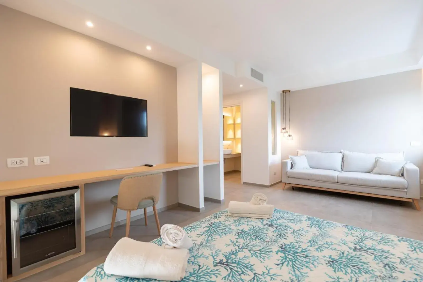 Junior Suite with Sea View in Antares Rooms and Suites Junior Suite with Sea View in Antares Rooms and Suites