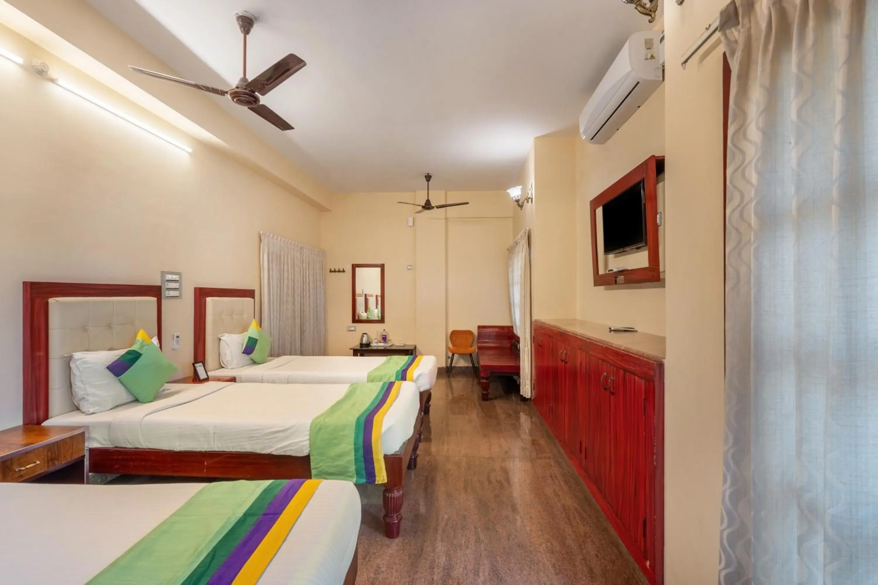 Superior Double Room - single occupancy in Treebo Grace Inn, 3 Min Walk From Promenade Beach Superior Double Room - single occupancy in Treebo Grace Inn, 3 Min Walk From Promenade Beach