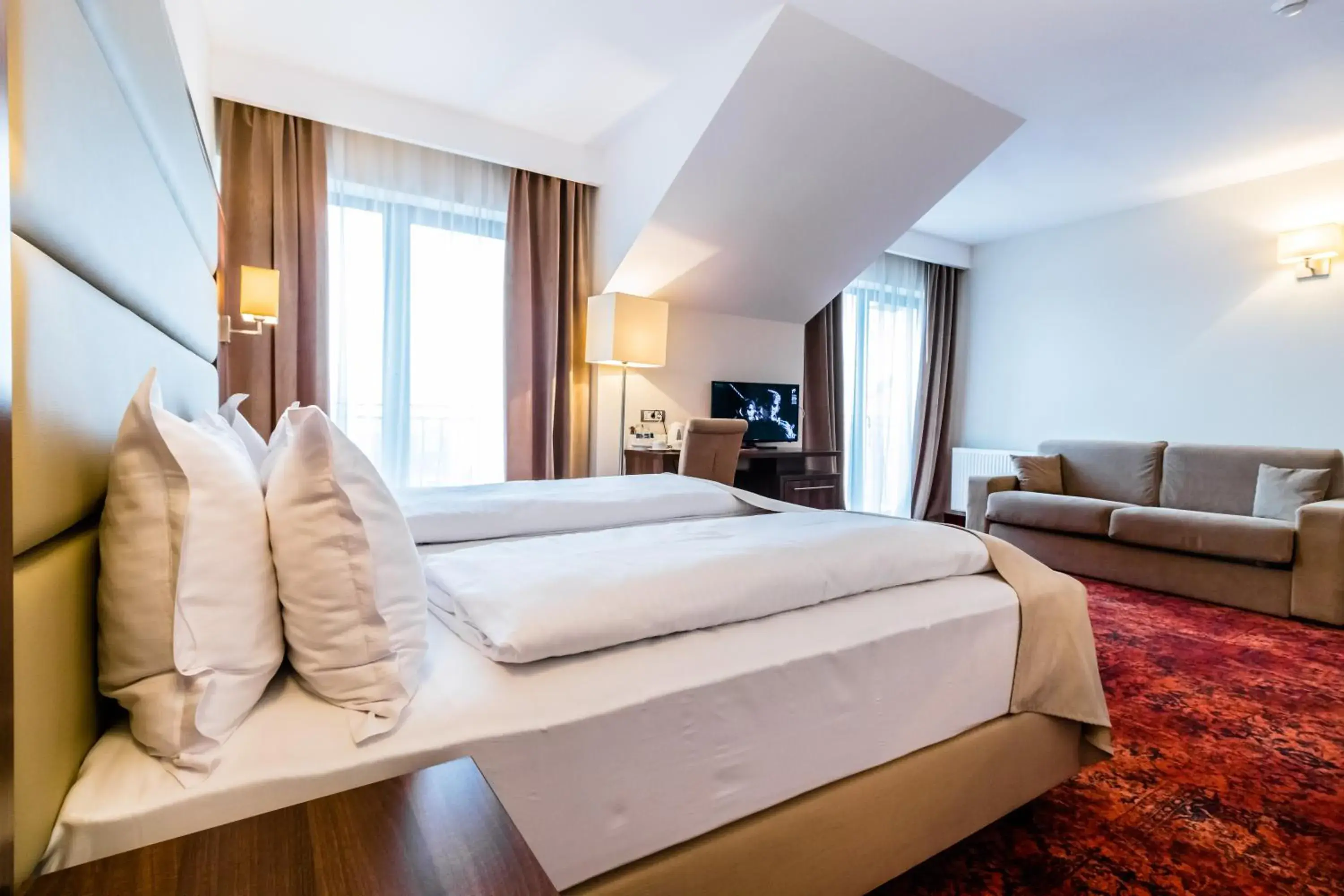 Superior Double Room in Radsor Hotel Superior Double Room in Radsor Hotel