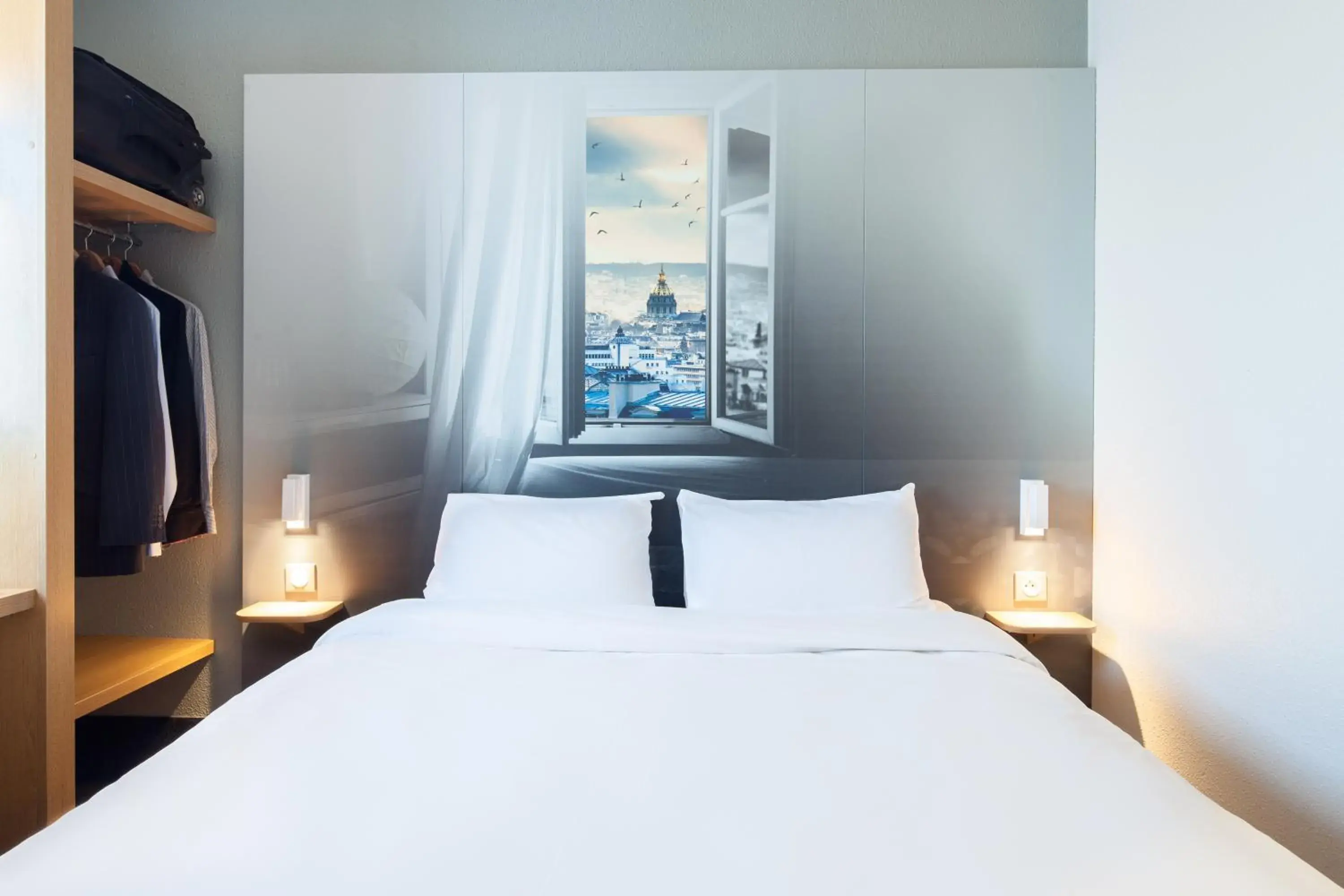 Double Room - Disability Access in B&B HOTEL Maurepas Double Room - Disability Access in B&B HOTEL Maurepas