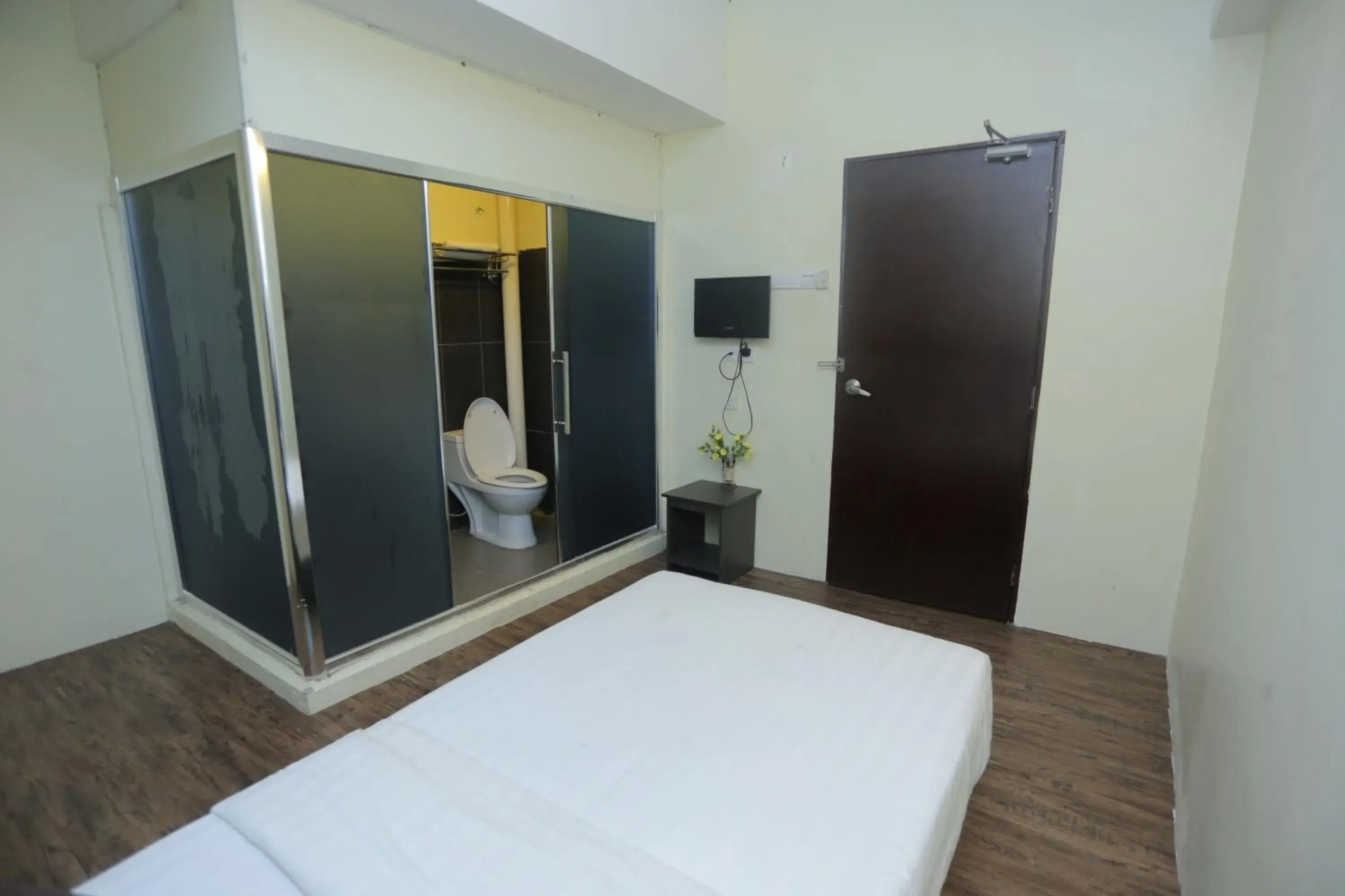 Budget Single Room - single occupancy in JAM Hotel Kota Warisan Sepang @ ERL Salak Tinggi, KLIA 1-2 & F1 Budget Single Room - single occupancy in JAM Hotel Kota Warisan Sepang @ ERL Salak Tinggi, KLIA 1-2 & F1